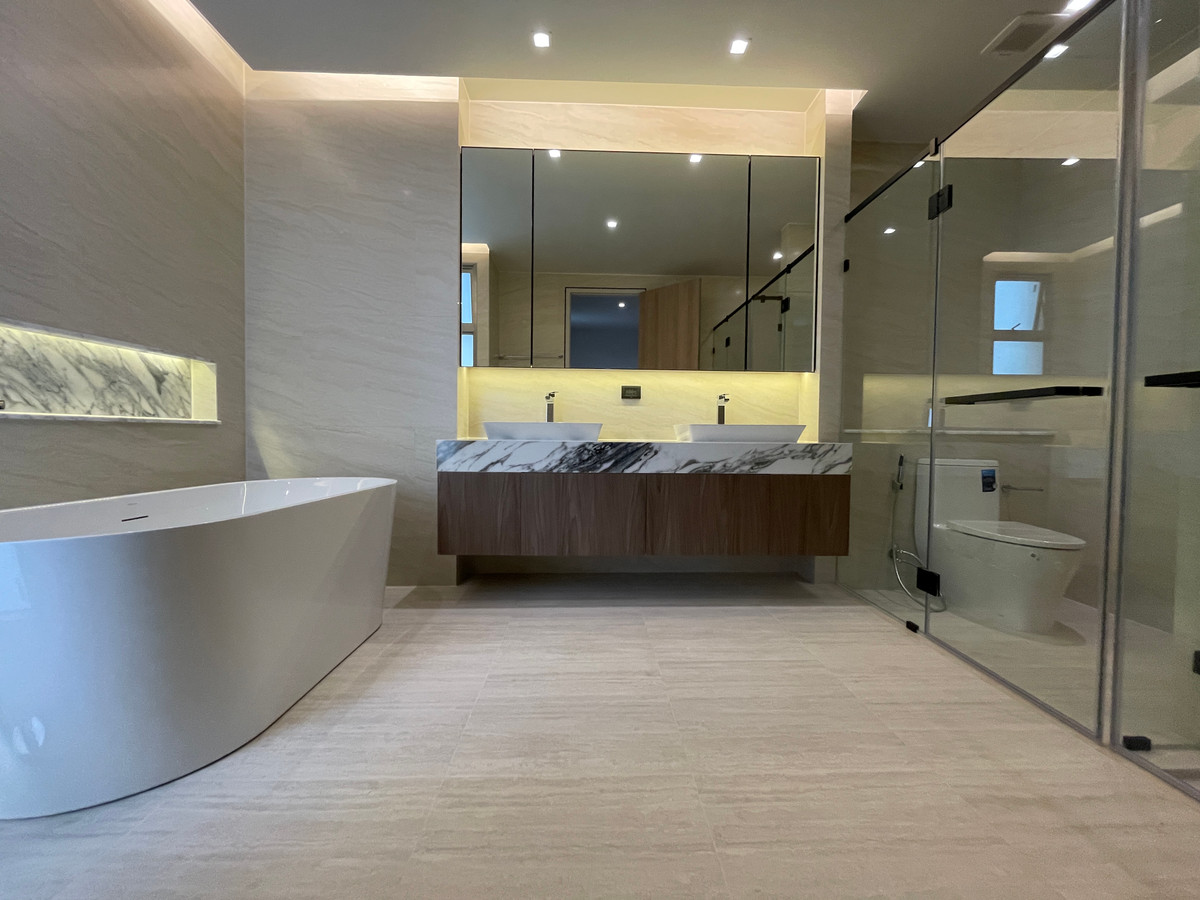 ขายบ้านเกษตร นวมินทร์ ลาดปลาเค้า : ขายบ้านหรู Providence Lane Kaset–Nawamin (โพรวิเดนซ์ เลน เกษตร–นวมินทร์)  บ้านเดี่ยว 3 ชั้น พร้อมลิฟต์และสระว่ายน้ำส่วนตัว บนทำเลศักยภาพใจกลางเกษตร–นวมินทร์ เดินทางสะดวก ใกล้ทางด่วนและรถไฟฟ้าถึง 2 สาย