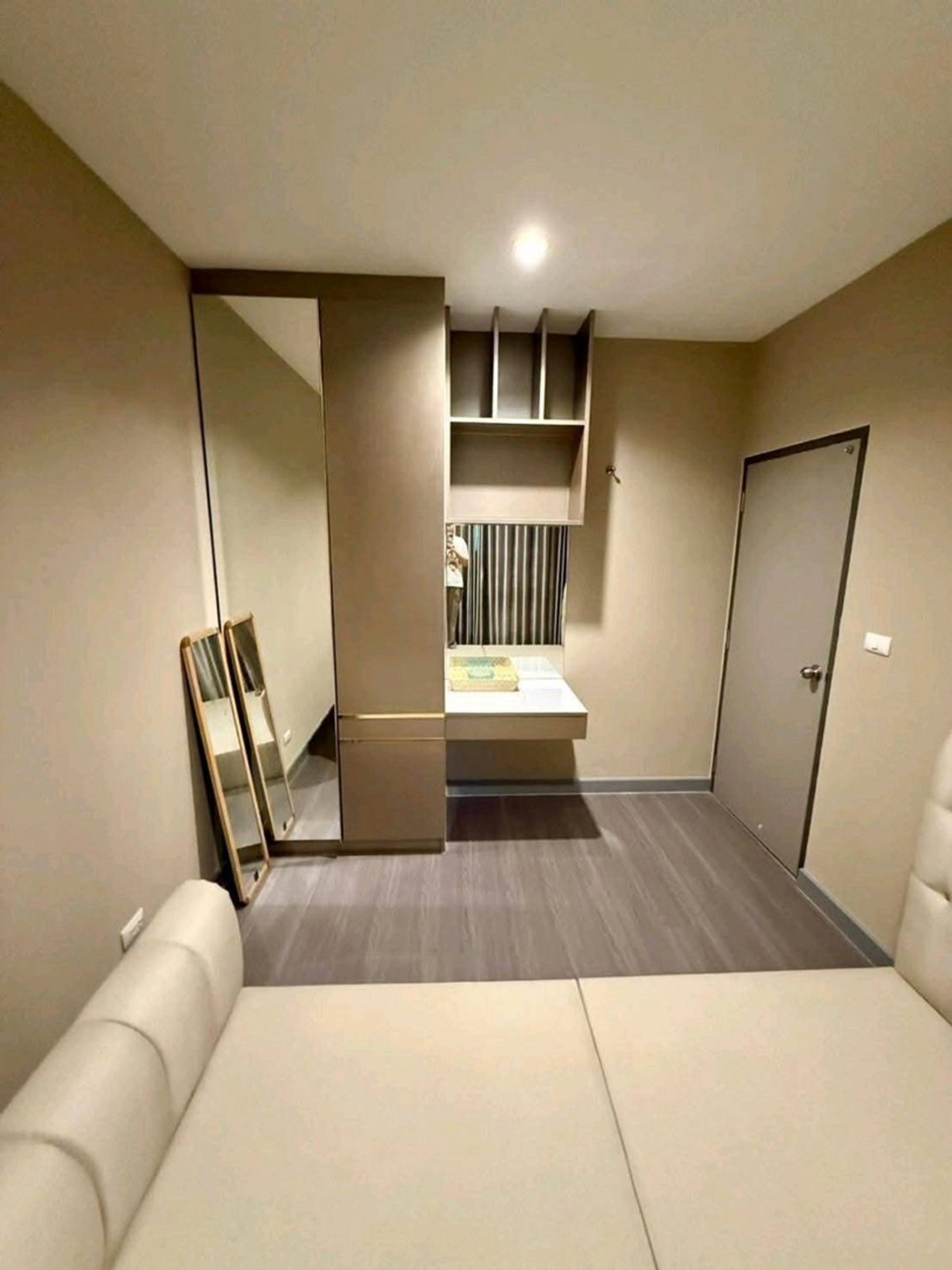 For RentTownhomeLadkrabang, Suwannaphum Airport : Townhome for rent, townhome, Sammakorn Avenue Suvarnabhumi Village, near Robinson Lat Krabang, only 8 minutes.