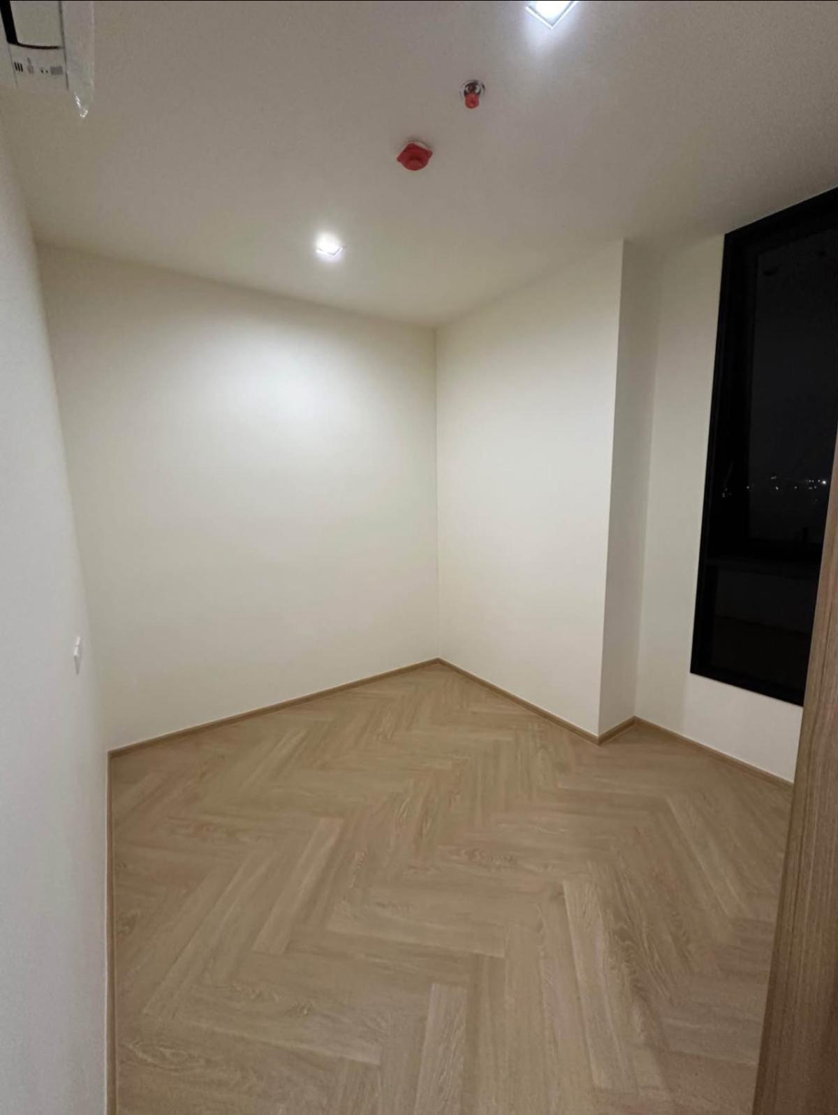 For SaleCondoWongwianyai, Charoennakor : For Sale Condo , Na Reva Charoennakhon , BTS-Pho Nimit , Samre , Thon Buri , Bangkok , CX-136509