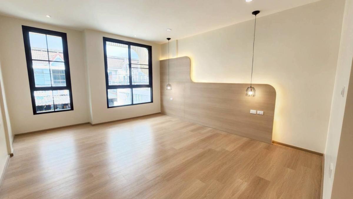 For SaleTownhomeLadprao101, Happy Land, The Mall Bang Kapi : For Sale Townhouse/Townhome  , Baan U Charoen Lat Phrao 101 , newly renovated , MRT-Ladprao 101 , Hua Mak , Bang Kapi , Bangkok , CX-136543