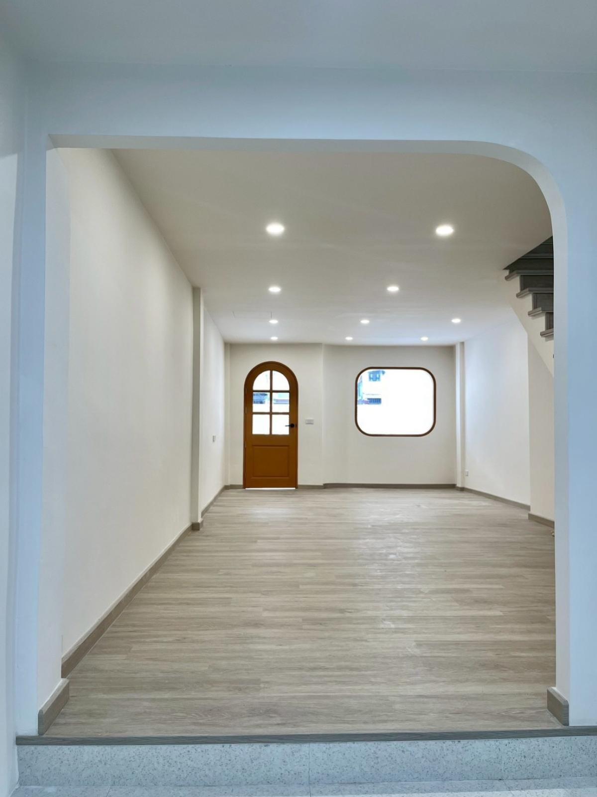 ขายทาวน์โฮมอ่อนนุช อุดมสุข : ขายทาวน์เฮ้าส์ 2 ชั้น รีโนเวทใหม่ทั้งหลัง ซอยอุดมสุข 47 พระโขนง เขต บางนา กรุงเทพ CX-136384