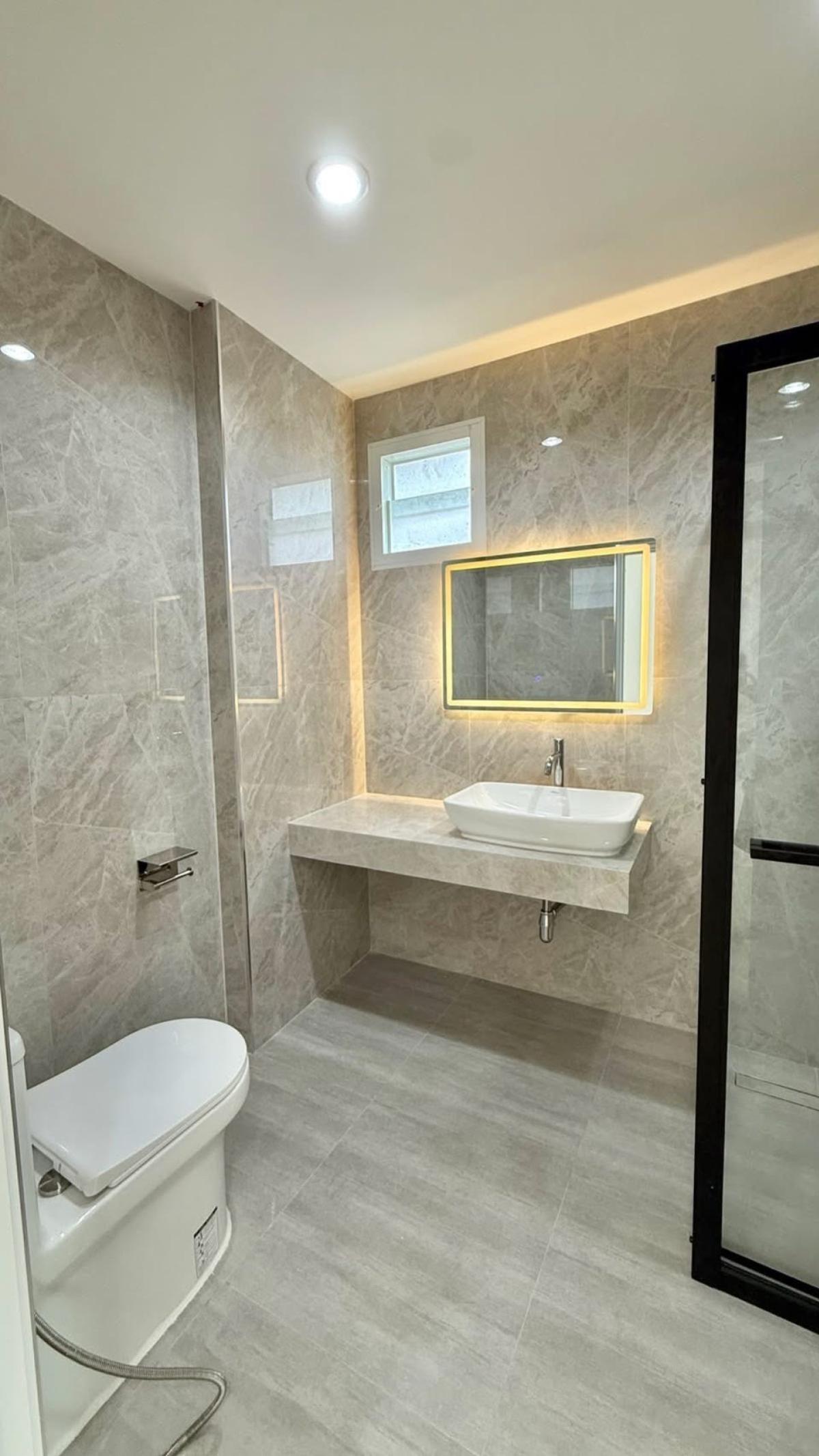 ขายบ้านลาดพร้าว101 แฮปปี้แลนด์ : ขายบ้าน  วาสินีแกรนด์โฮม ลาดพร้าว​ 101 รีโนเวทใหม่ คลองจั่น เขต บางกะปิ กรุงเทพ CX-136429