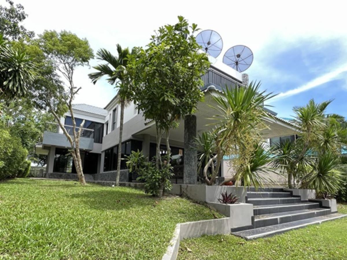 ขายบ้านพัทยา บางแสน ชลบุรี สัตหีบ : ขายบ้าน  จอมเทียนยอร์ชคลับ 3 วิวสวย วิวแม่น้ำ หน้ากว้าง สัตหีบ สัตหีบ ชลบุรี CX-136265