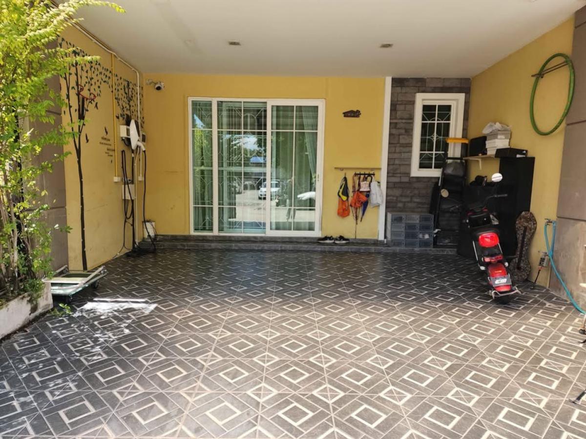 ขายทาวน์โฮมลาดกระบัง สุวรรณภูมิ : ขายทาวน์เฮ้าส์/ทาวน์โฮม  โกลเด้น ทาวน์ อ่อนนุช – พัฒนาการ ARL-บ้านทับช้าง ประเวศ เขต ประเวศ กรุงเทพ CX-136432