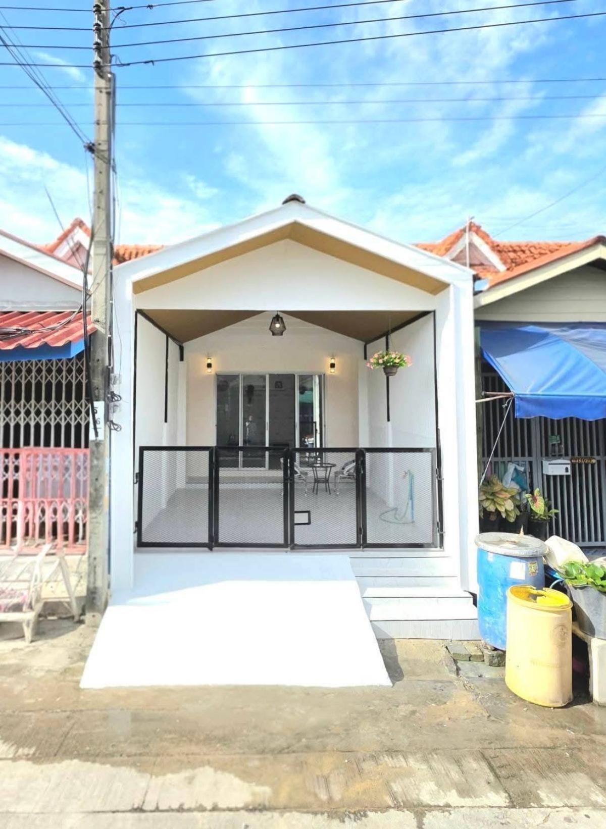 For SaleTownhomeRathburana, Suksawat : For Sale Townhouse/Townhome  , P.K. Garden Prachauthit 90 , newly renovated , Ban Khlong Suan , Phra Samut Chedi , Samut Prakarn , CX-136171