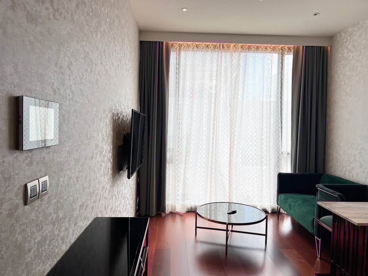 ขายคอนโดสุขุมวิท อโศก ทองหล่อ : 🔥ขายขาดทุน! Khun By Yoo 1 Bed 42 ตร.ม. เพียง 13.5 ลบ. (ถูกกว่าตลาด) ทองหล่อซอย 12 แต่งครบ พร้อมอยู่ โทร.0994629391 เบิร์ด