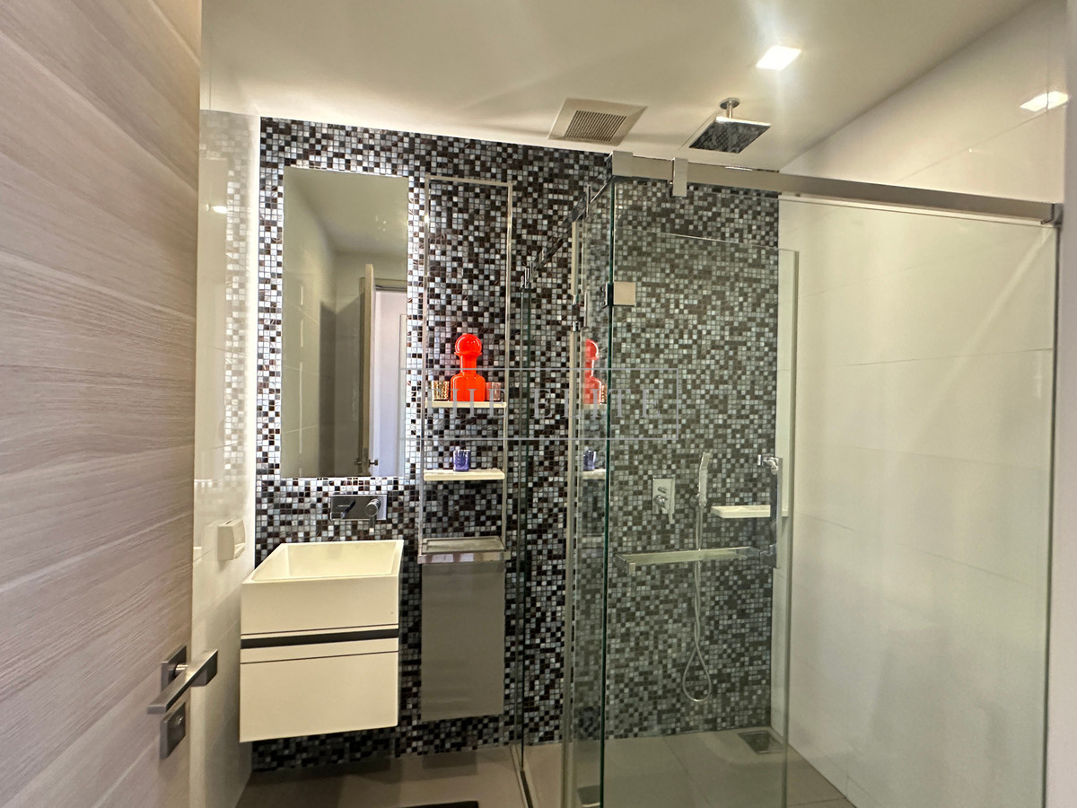 ให้เช่าคอนโดสาทร นราธิวาส : ✨ โอเอซิสใจกลางเมือง The Room สาทร-ถนนปั้น คอนโดหรู บรรยากาศเงียบสงบ เป็นส่วนตัว 🌿