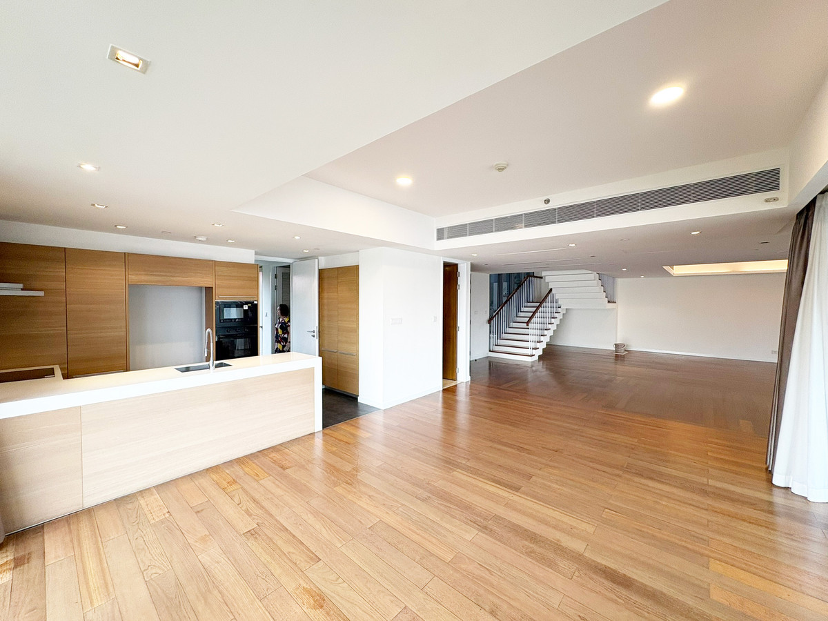 ขายคอนโดพระราม 3 สาธุประดิษฐ์ : ✨บ้านพักตากอากาศริมแม่น้ำเจ้าพระยา The Pano Rama 3 — Luxury River Villa✨