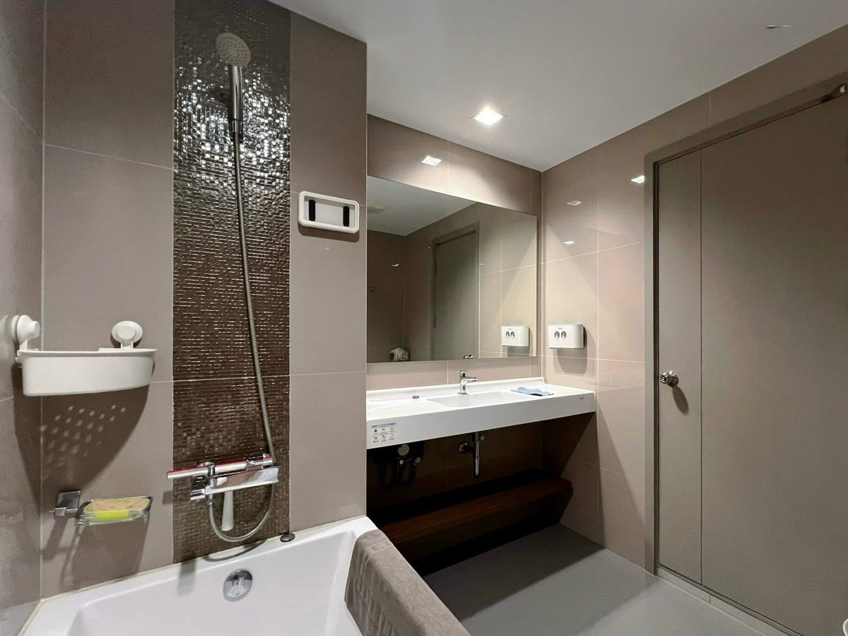 For RentCondoOnnut, Udomsuk : 🔥 For [Rent] 🔥  [ Ideo S93 ] - [ 1 Bedroom ] / Fully furnished++, a very private and luxurious condo surrounded by markets, restaurants and street food, unblockable view. BTS Bangchak is at the front of the condo ONLY 19k!! 👍