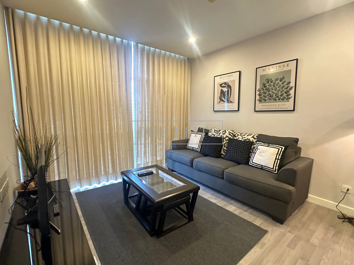 ให้เช่าคอนโดสาทร นราธิวาส : ✨ โอเอซิสใจกลางเมือง The Room สาทร-ถนนปั้น คอนโดหรู บรรยากาศเงียบสงบ เป็นส่วนตัว 🌿