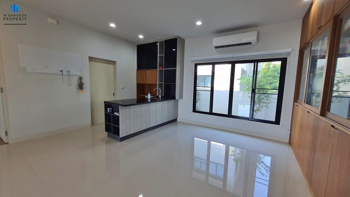 ขายบ้านบางนา แบริ่ง ลาซาล : **Hot Deal** ขายบ้านเดี่ยว บุราสิริ บางนา ก.ม. 26 แปลงริมน้ำ แบบบ้านใหญ่สุด 5 ห้องนอน 5 ห้องน้ำ 3 ที่จอดรถ 337 ตรม. บนที่ดิน 96.7 ตรว.