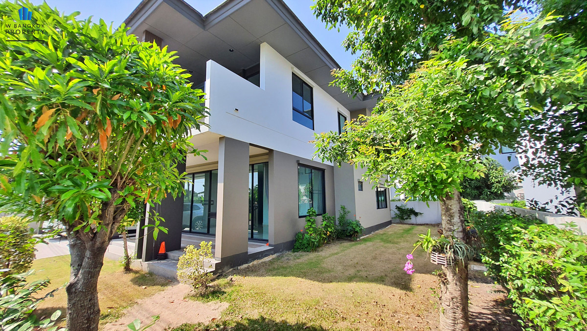 ขายบ้านบางนา แบริ่ง ลาซาล : **Hot Deal** ขายบ้านเดี่ยว บุราสิริ บางนา ก.ม. 26 แปลงริมน้ำ แบบบ้านใหญ่สุด 5 ห้องนอน 5 ห้องน้ำ 3 ที่จอดรถ 337 ตรม. บนที่ดิน 96.7 ตรว.