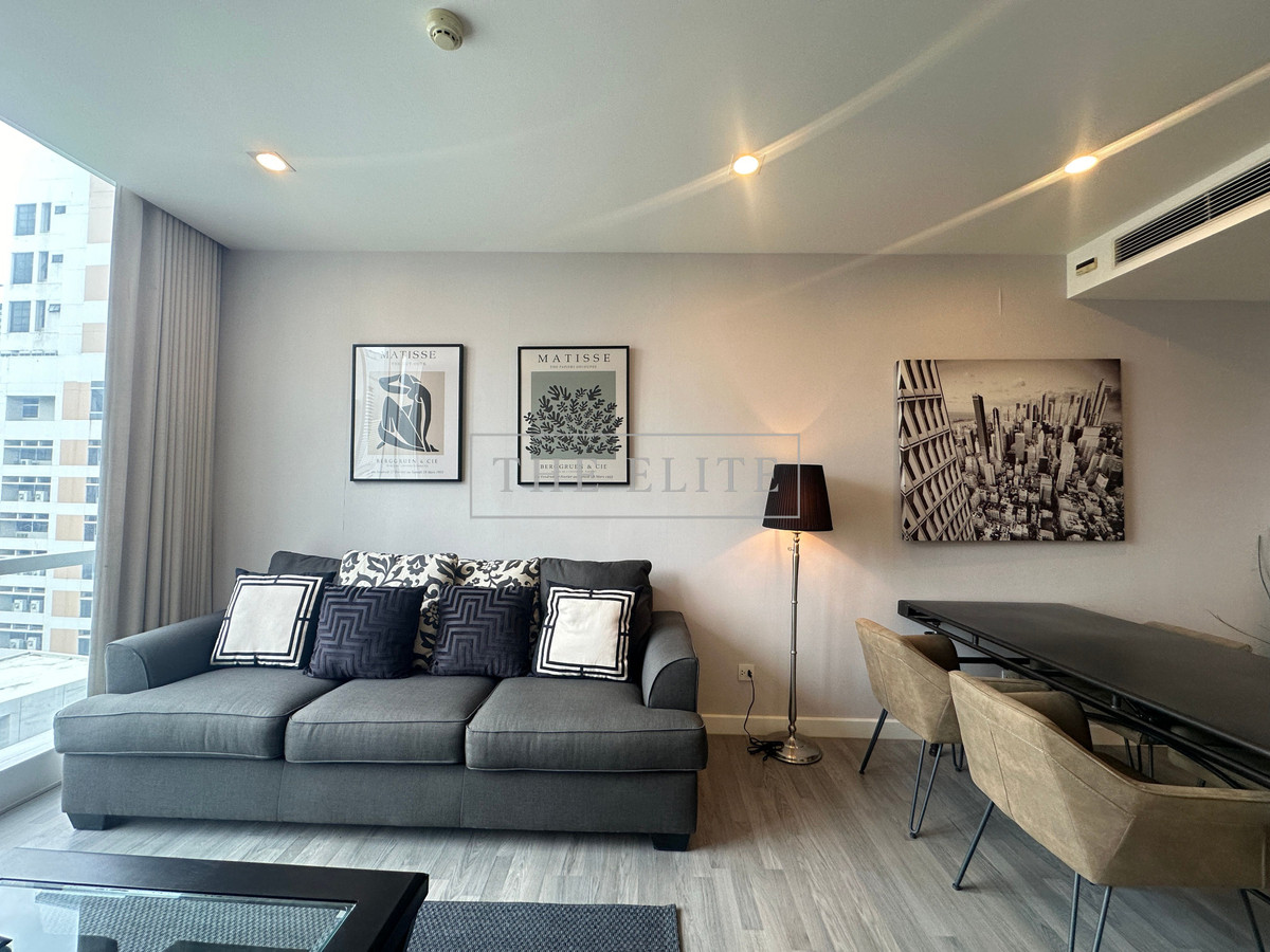 ให้เช่าคอนโดสาทร นราธิวาส : ✨ โอเอซิสใจกลางเมือง The Room สาทร-ถนนปั้น คอนโดหรู บรรยากาศเงียบสงบ เป็นส่วนตัว 🌿