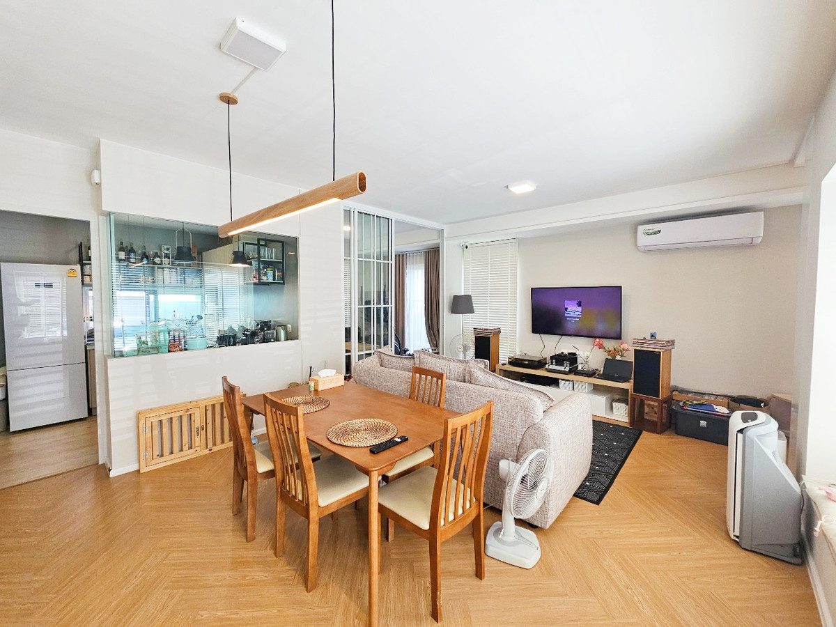 ขายบ้านพระราม 5 ราชพฤกษ์ บางกรวย : ขายบ้านแฝด Anya ราชพฤกษ์–นครอินทร์ ขนาด 40.3 ตรว. หลังมุม สภาพใหม่ เฟอร์นิเจอร์และเครื่องใช้ไฟฟ้าครบ