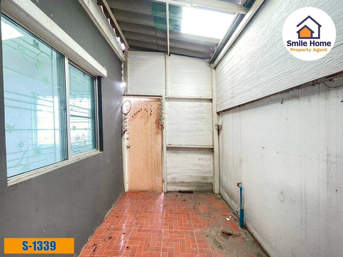 ขายทาวน์โฮมลาดกระบัง สุวรรณภูมิ : ขายทาวน์เฮาส์ พฤกษา86/1 ลาดกระบัง-สุวรรณภูมิ หลังริมต้นโครงการ