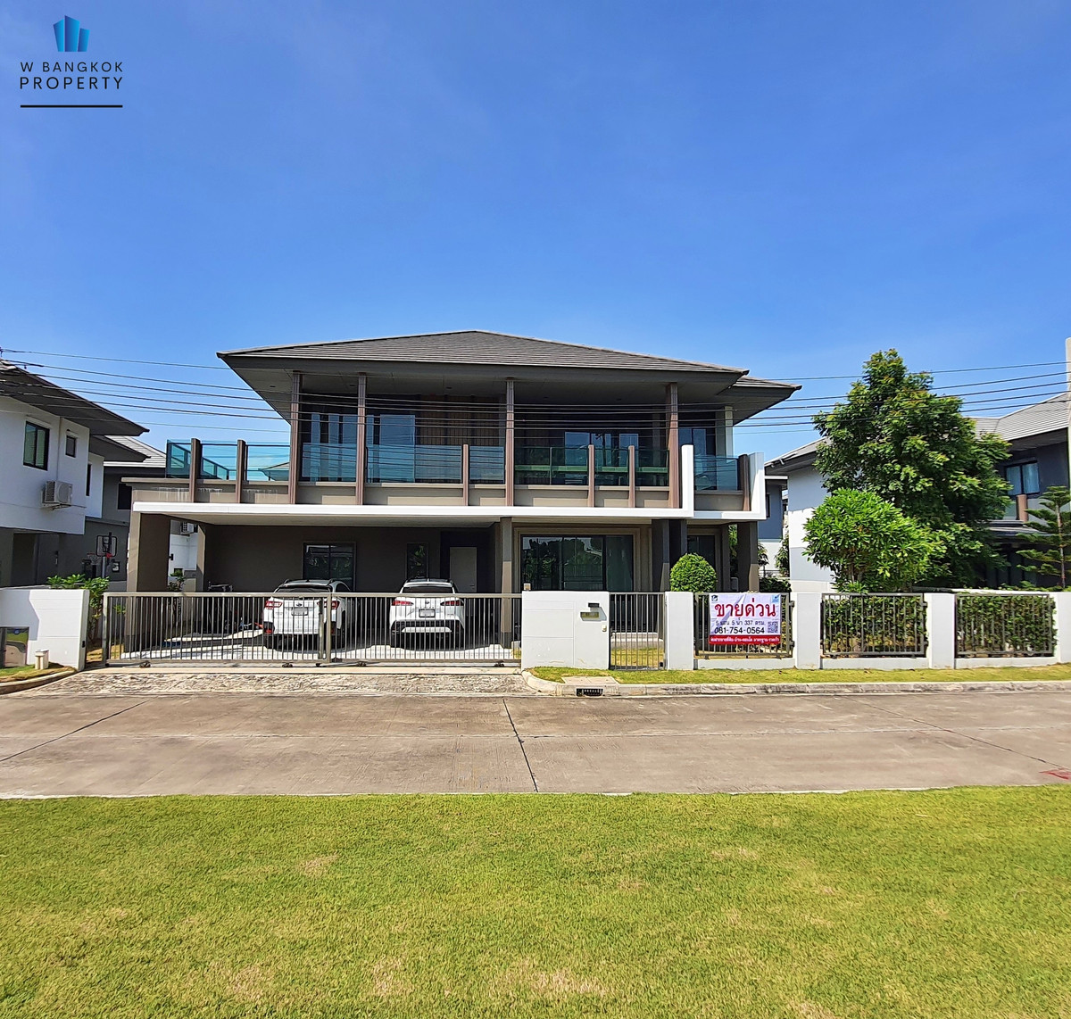 ขายบ้านบางนา แบริ่ง ลาซาล : **Hot Deal** ขายบ้านเดี่ยว บุราสิริ บางนา ก.ม. 26 แปลงริมน้ำ แบบบ้านใหญ่สุด 5 ห้องนอน 5 ห้องน้ำ 3 ที่จอดรถ 337 ตรม. บนที่ดิน 96.7 ตรว.