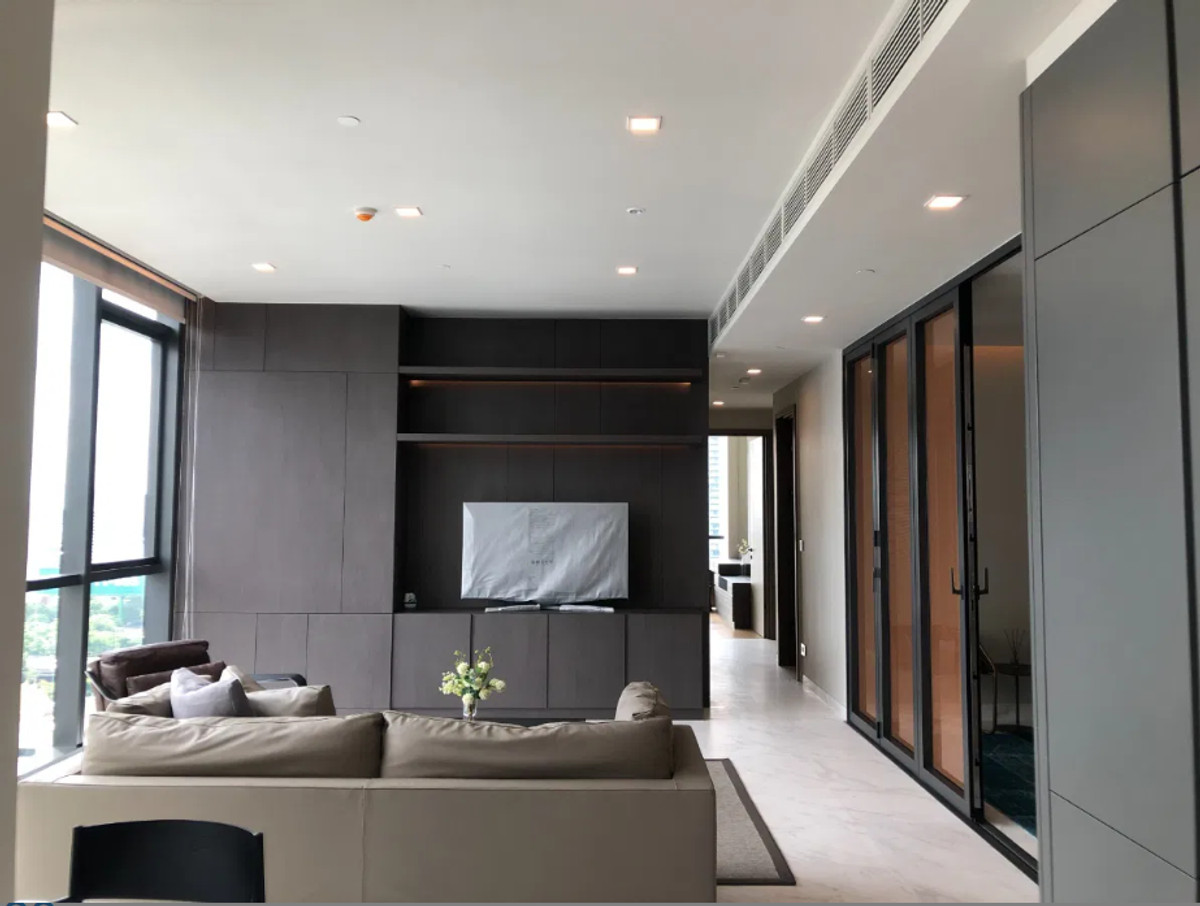 For RentCondoSukhumvit, Asoke, Thonglor : Monument Thonglor 130 sq.m. Please add LlNE lD @806qphgn o8415o5483