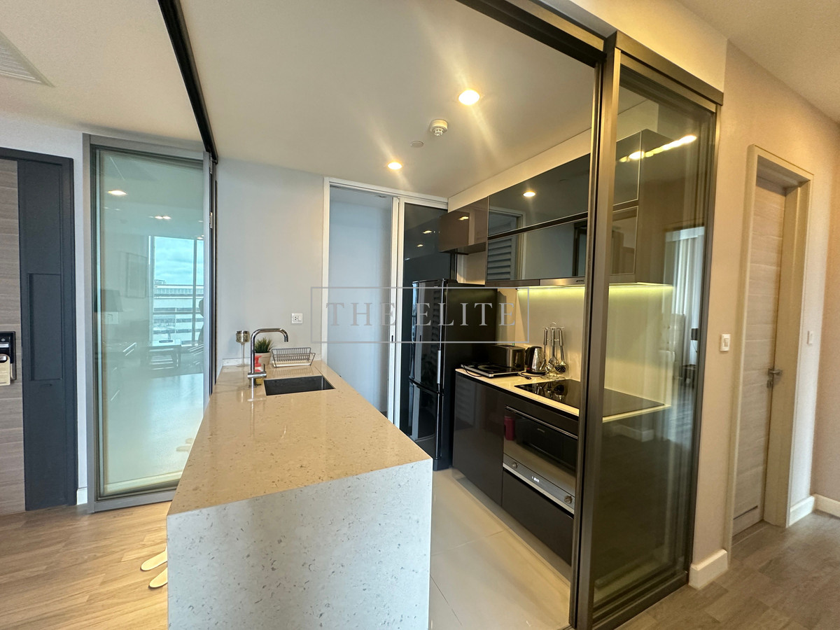 ให้เช่าคอนโดสาทร นราธิวาส : ✨ โอเอซิสใจกลางเมือง The Room สาทร-ถนนปั้น คอนโดหรู บรรยากาศเงียบสงบ เป็นส่วนตัว 🌿