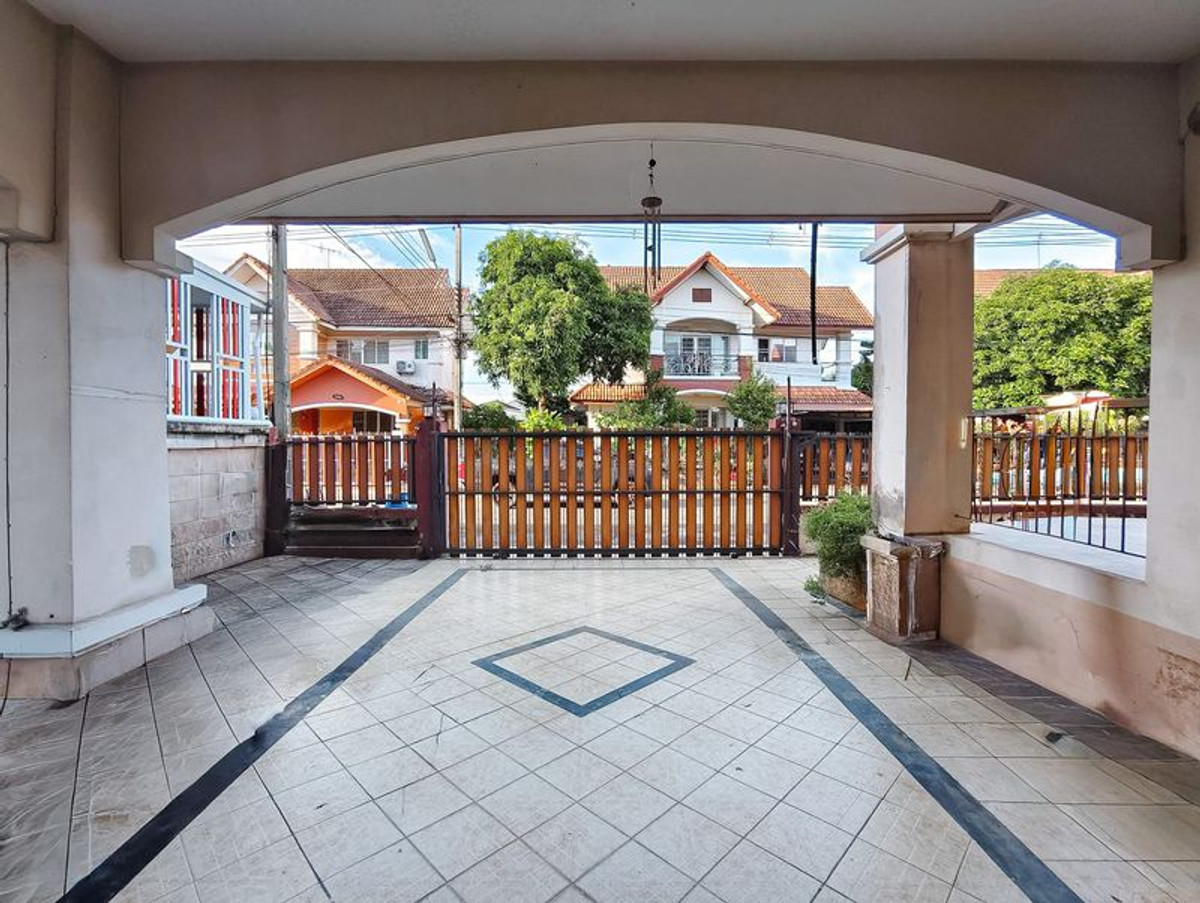 For SaleHousePathum Thani,Rangsit, Thammasat : 2-story detached house for sale, A.C. House Village 3, Khlong 4, area 70.3 square meters, 3 bedrooms, next to Sawai Pracharat main road, near BTS Khu Khot, Lat Sawai Subdistrict, Lam Luk Ka District, Pathum Thani Province.