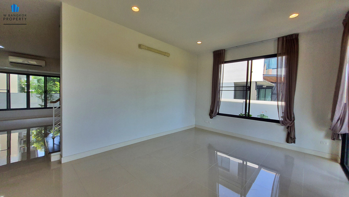 ขายบ้านบางนา แบริ่ง ลาซาล : **Hot Deal** ขายบ้านเดี่ยว บุราสิริ บางนา ก.ม. 26 แปลงริมน้ำ แบบบ้านใหญ่สุด 5 ห้องนอน 5 ห้องน้ำ 3 ที่จอดรถ 337 ตรม. บนที่ดิน 96.7 ตรว.