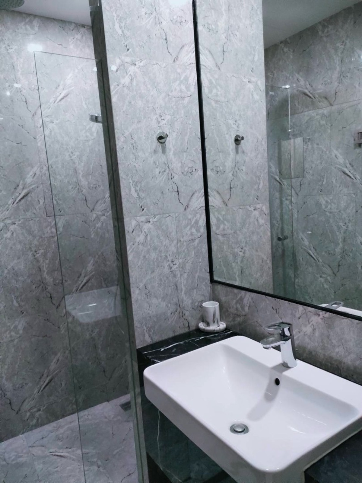 ให้เช่าคอนโดสุขุมวิท อโศก ทองหล่อ : 𝐀𝐒𝐇𝐓𝐎𝐍 𝐀𝐒𝐎𝐊𝐄 ห้องใหม่ 𝟐𝟖,𝟎𝟎𝟎/𝐌𝐨𝐧𝐭𝐡 𝐍𝐞𝐰 𝐑𝐨𝐨𝐦 ชั้นสูง วิวเมือง ไม่บลอควิว 𝐎 เมตร 𝐁𝐓𝐒 𝐒𝐮𝐤𝐡𝐮𝐦𝐯𝐢𝐭 / 𝐌𝐑𝐓 𝐀𝐒𝐎𝐊𝐄 