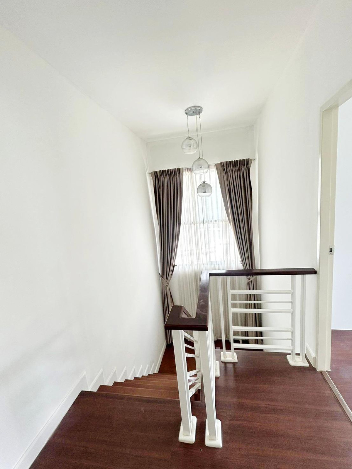 ขายบ้านพระราม 2 บางขุนเทียน : ขาย บ้านแฝด Habitía Shine ท่าข้าม–พระราม 2 50 ตรว. หลังมุม หน้าบ้านไม่ชนหลังอื่น