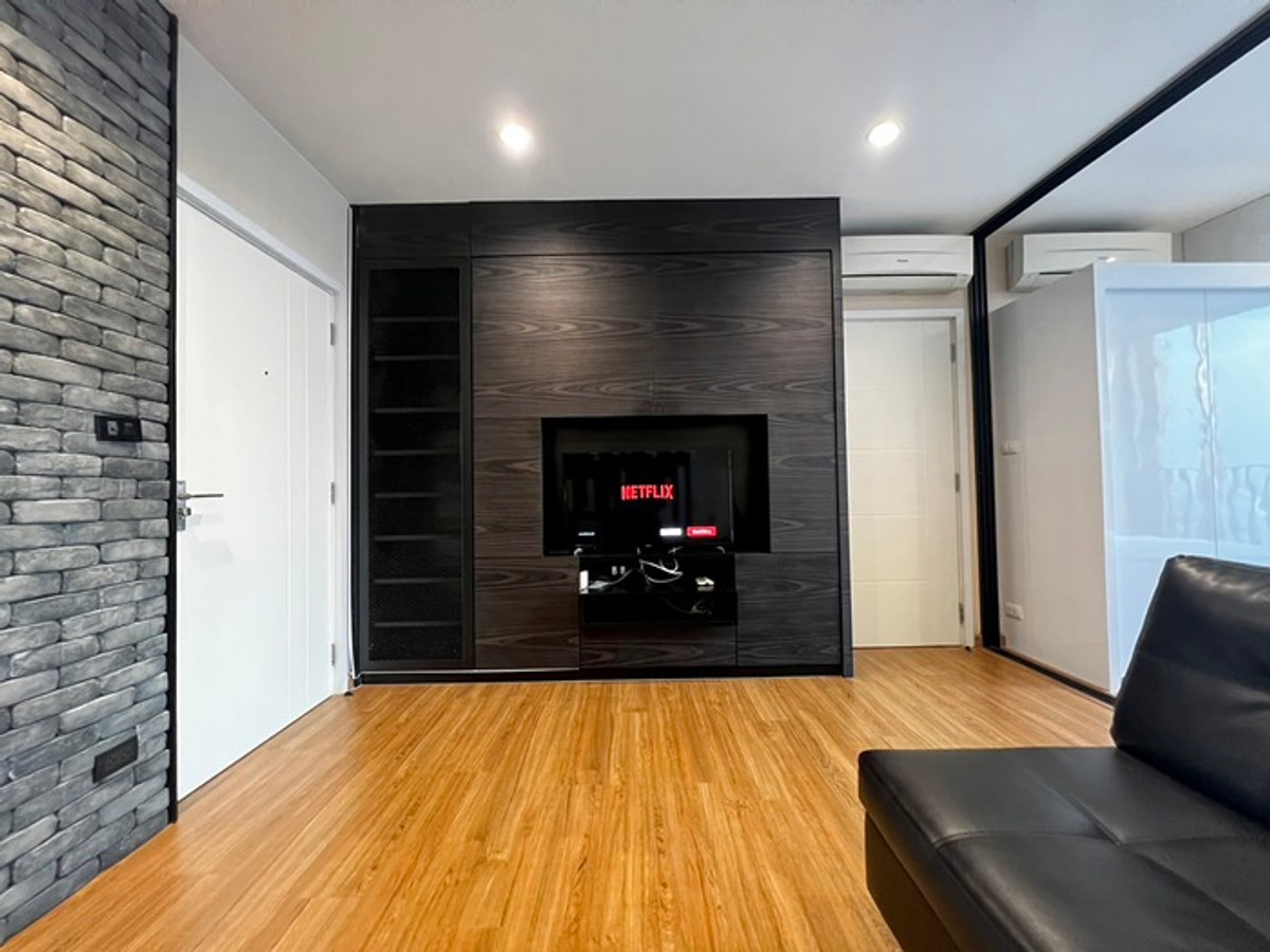 ให้เช่าคอนโดบางซื่อ วงศ์สว่าง เตาปูน : 💖ปล่อยเช่า Condo The Tree Interchange ติดห้างเกตเวย์บางซื่อ /1 ห้องนอน ราคาเพียง 12,000 บาท/สอบถามได้นะคะ 🟢 Line : atfirm2010💖