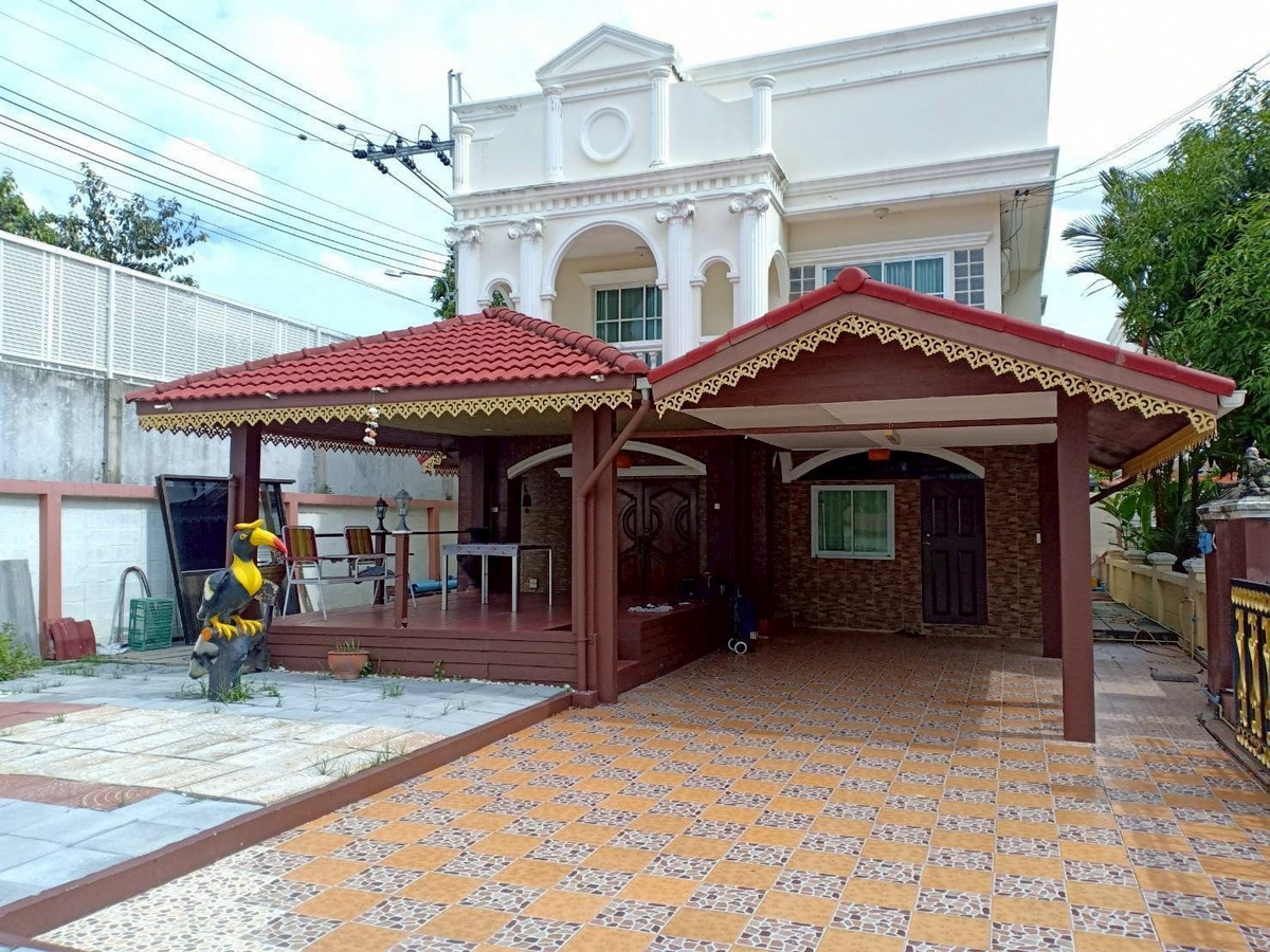 For SaleHousePattanakan, Srinakarin : 2-story detached house for sale, Suan Luang Ville Village 1 Chaloem Phrakiat Rama 9, corner house, property code: H8145