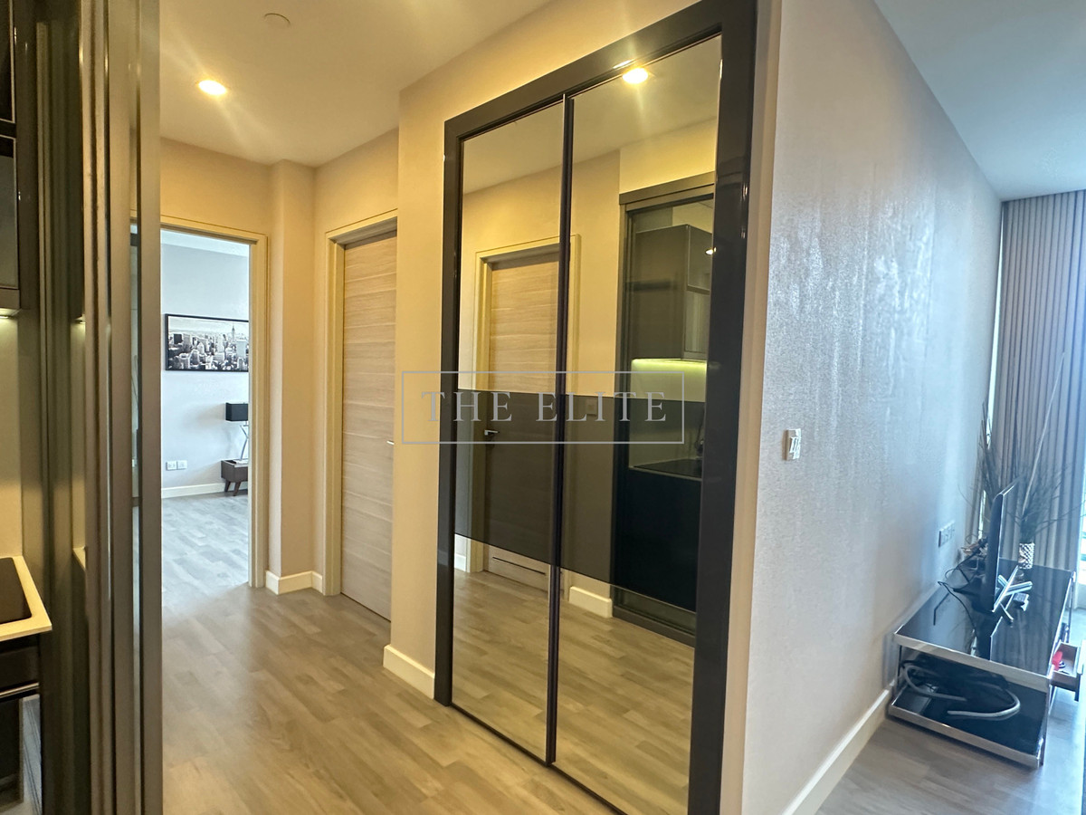 ให้เช่าคอนโดสาทร นราธิวาส : ✨ โอเอซิสใจกลางเมือง The Room สาทร-ถนนปั้น คอนโดหรู บรรยากาศเงียบสงบ เป็นส่วนตัว 🌿