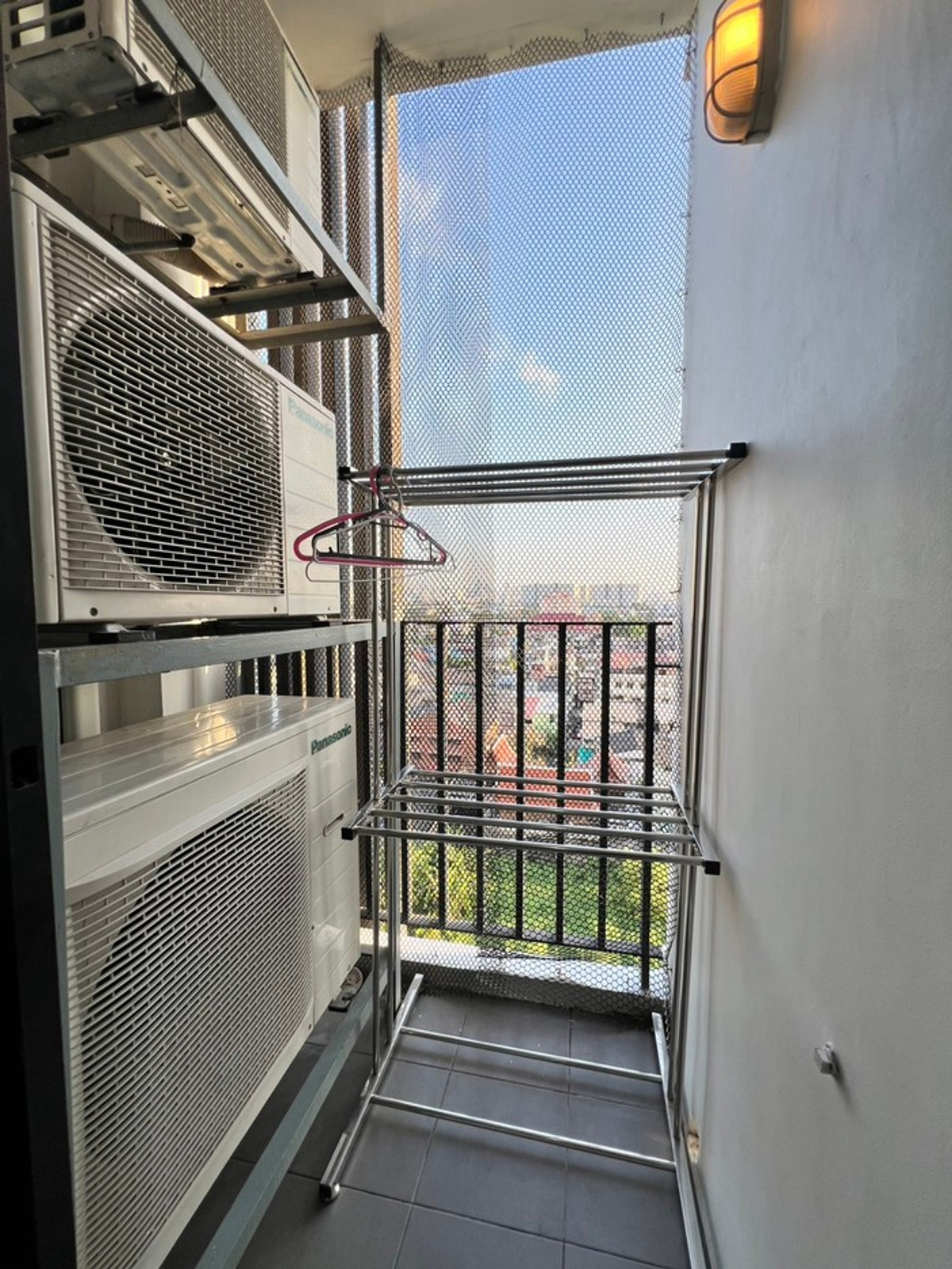 ให้เช่าคอนโดบางซื่อ วงศ์สว่าง เตาปูน : 💖ปล่อยเช่า Condo The Tree Interchange ติดห้างเกตเวย์บางซื่อ /2 ห้องนอน ราคาเพียง 17,000 บาท/สอบถามได้นะคะ 🟢 Line : atfirm2010💖