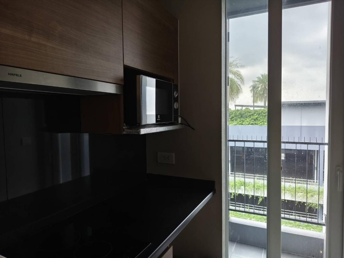 For RentCondoSamut Prakan,Samrong : For rent 📍 The Metropolis Samrong Interchange 📍 Fully furnished and equipped, near BTS Samrong