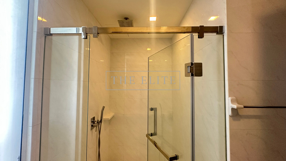 ให้เช่าคอนโดสาทร นราธิวาส : ✨ โอเอซิสใจกลางเมือง The Room สาทร-ถนนปั้น คอนโดหรู บรรยากาศเงียบสงบ เป็นส่วนตัว 🌿