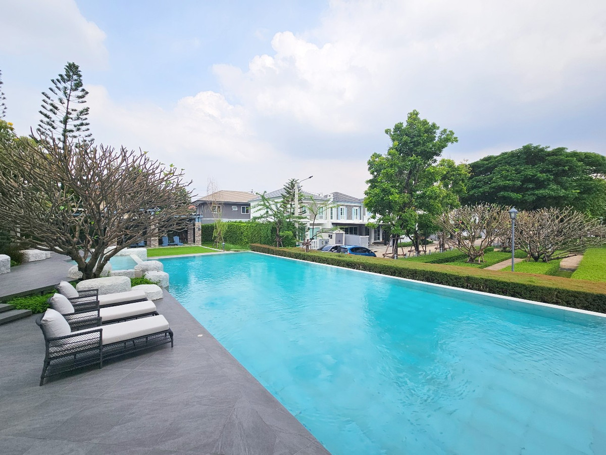 ขายบ้านพระราม 5 ราชพฤกษ์ บางกรวย : ขายบ้านแฝด Anya ราชพฤกษ์–นครอินทร์ ขนาด 40.3 ตรว. หลังมุม สภาพใหม่ เฟอร์นิเจอร์และเครื่องใช้ไฟฟ้าครบ