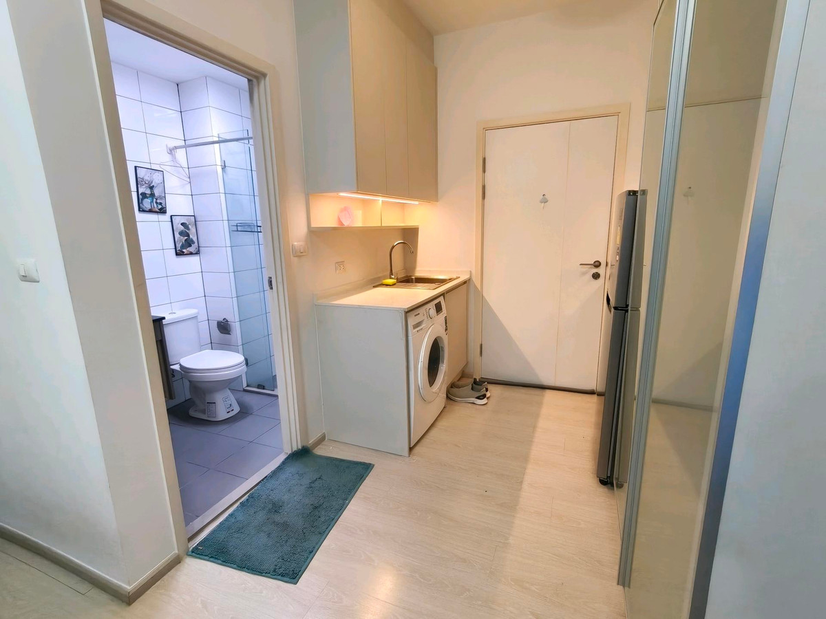 ให้เช่าคอนโดรัชดา ห้วยขวาง : For Rent / ให้เช่า คอนโด Chapter One Eco รัชดา–ห้วยขวาง 

📍 อาคาร H (ตึกสุดท้าย) | ชั้น 2 | วิวโล่ง สวย
💰 เช่าเพียง 11,000 บาท/เดือน
📦 ห้อง Studio ขนาด 23 ตร.ม. พร้อมเข้าอยู่

✅ เฟอร์นิเจอร์และเครื่องใช้ไฟฟ้าครบ (Fully Furnished)