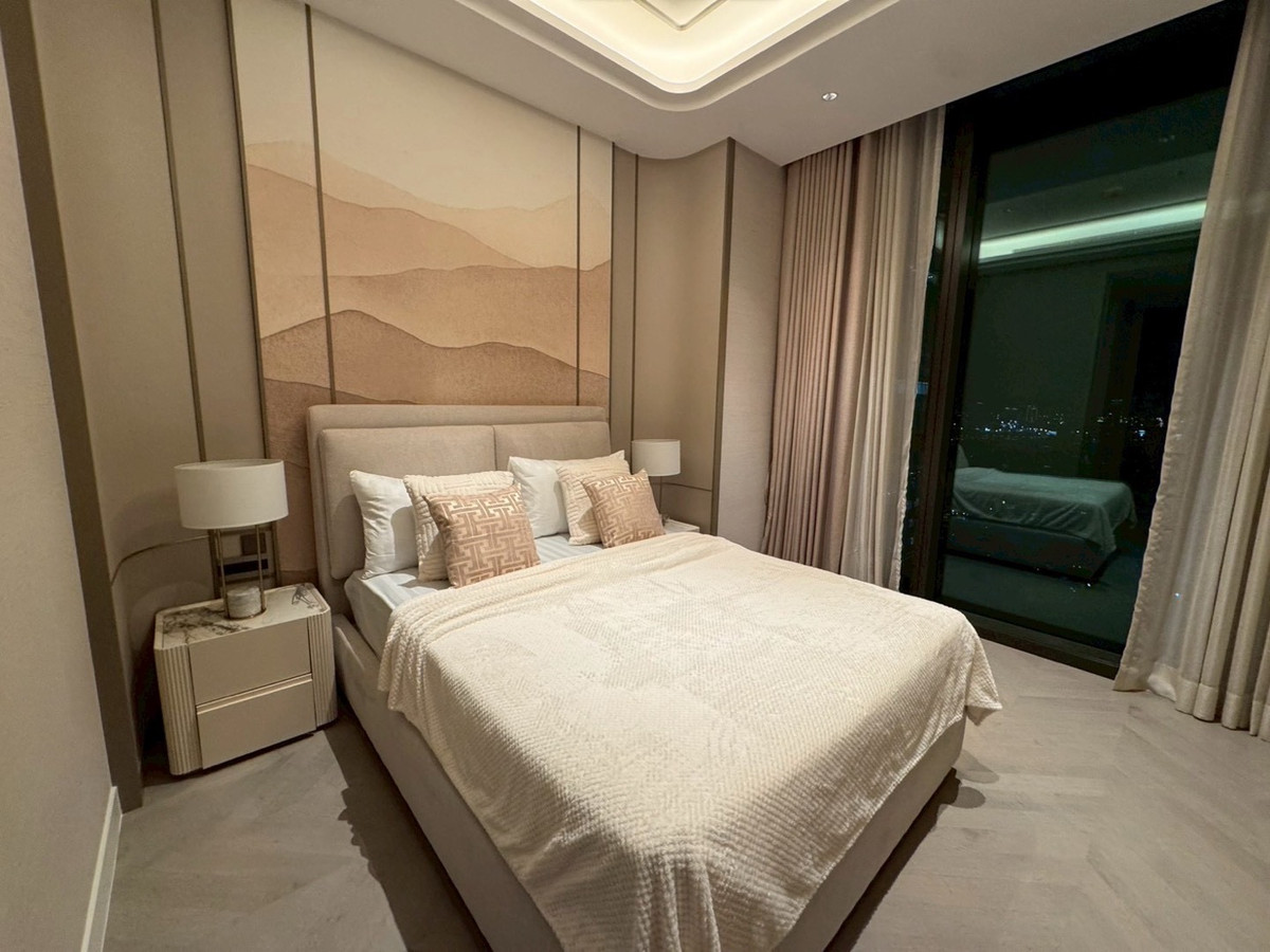 For SaleCondoWitthayu, Chidlom, Langsuan, Ploenchit : ONE 89 Wireless For Sale Iconic 3Bed3Bath 226sqm 169.5 MB 🔥