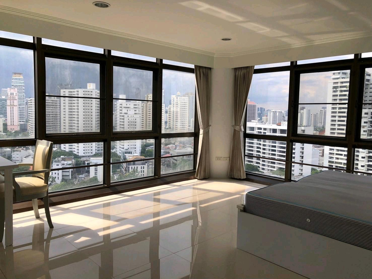 ให้เช่าคอนโดสุขุมวิท อโศก ทองหล่อ : ปล่อยเช่า 2 ห้องนอน พื้นที่กว้างขวาง ตั้งอยู่ซอยทองหล่อ 5 