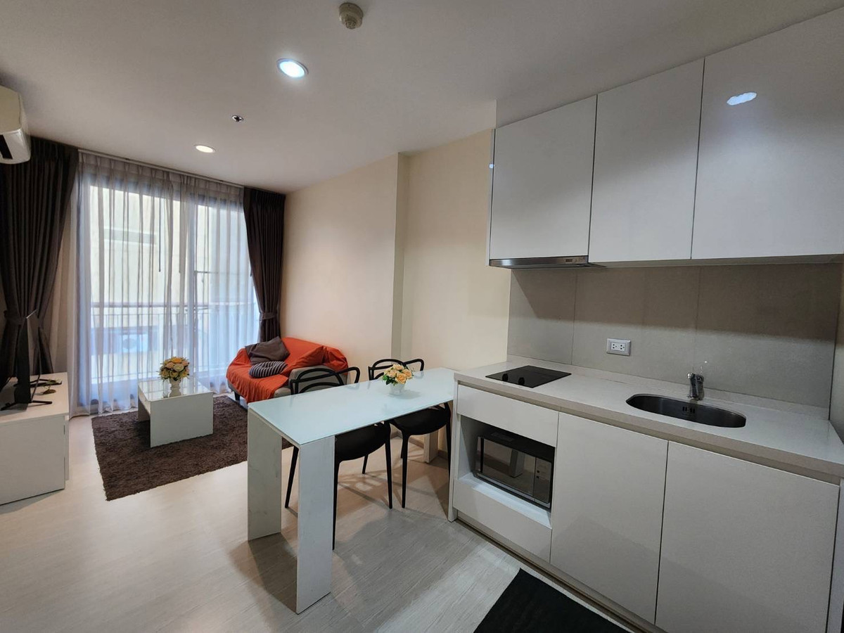 For RentCondoOnnut, Udomsuk : For rent Rhythm Sukhumvit 42, beautiful room, good price, near BTS Ekkamai.