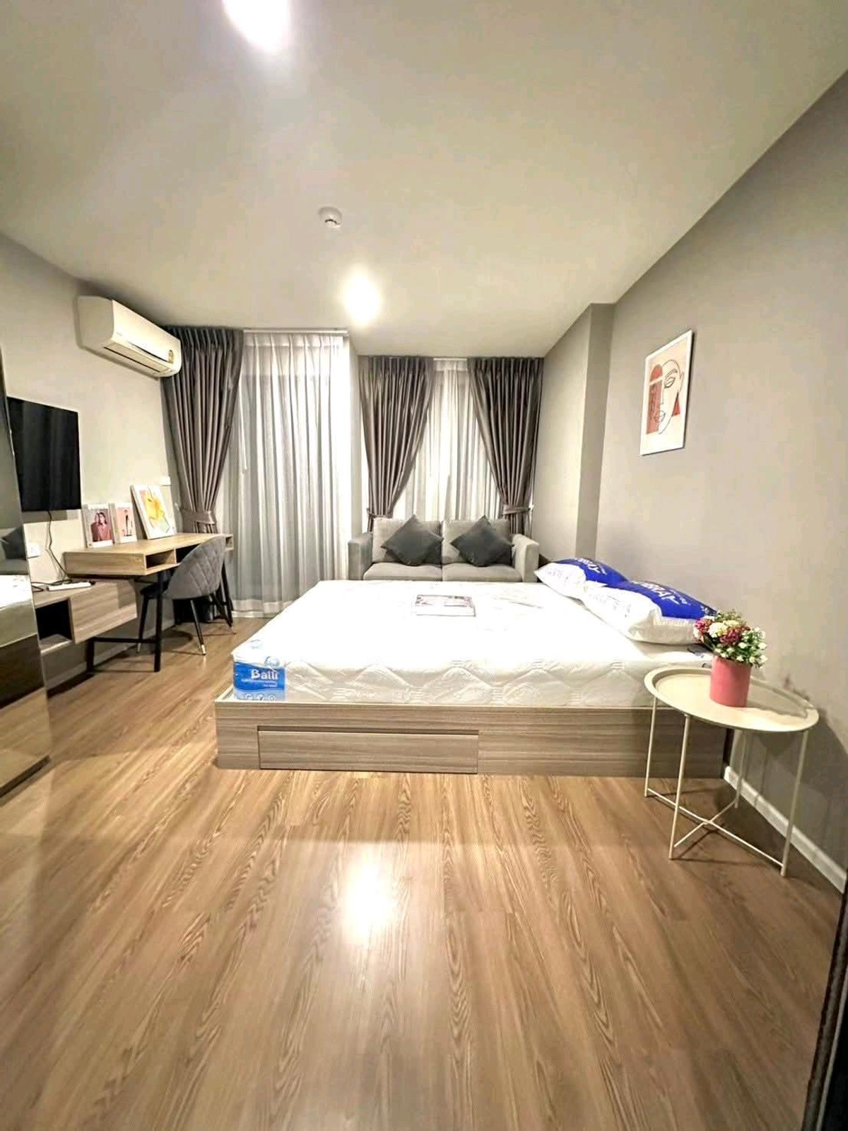 ให้เช่าคอนโดนวมินทร์ รามอินทรา : ✨ 🛣️ เดินทางสะดวกทั้งด้วยรถไฟฟ้าและถนนหลัก ถัดจากเข้า‑ออกถนนรามอินทราได้ง่าย