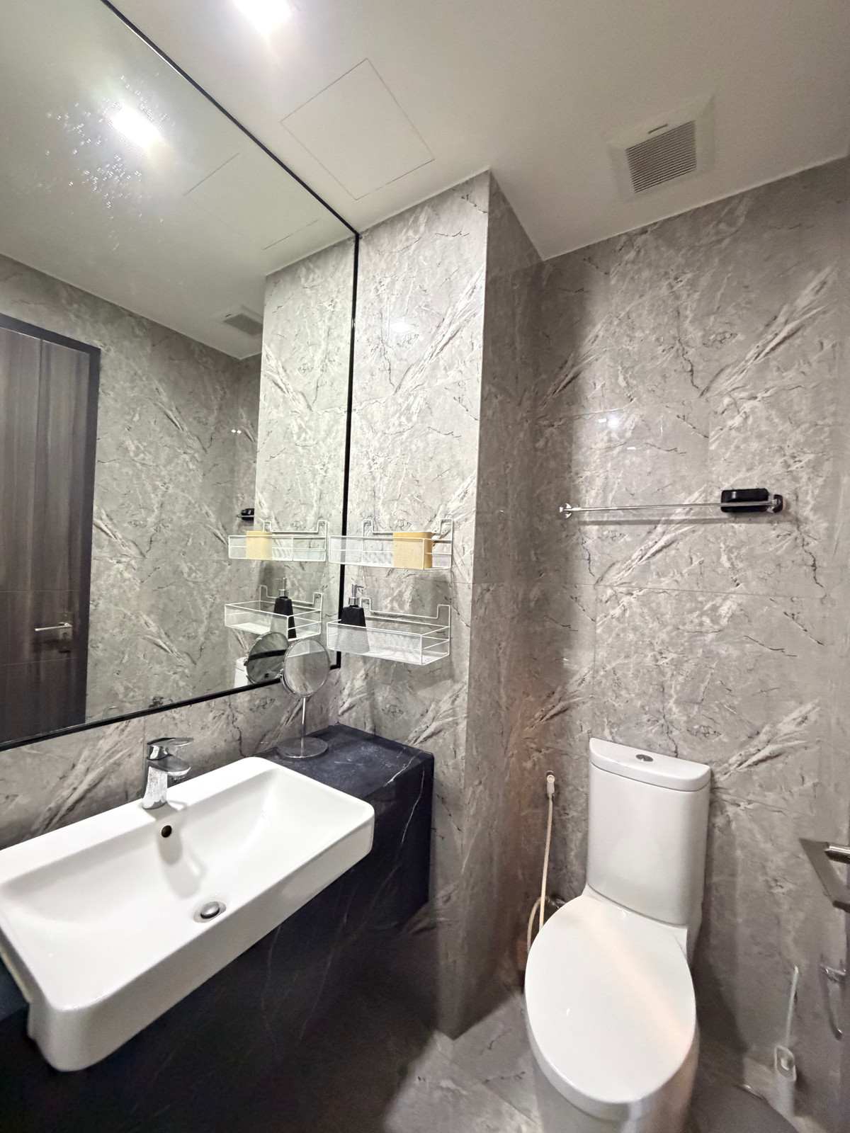 ให้เช่าคอนโดสุขุมวิท อโศก ทองหล่อ : 🔥 HOT DEAL 1 bedroom for rent at Ashton asoke 🔥