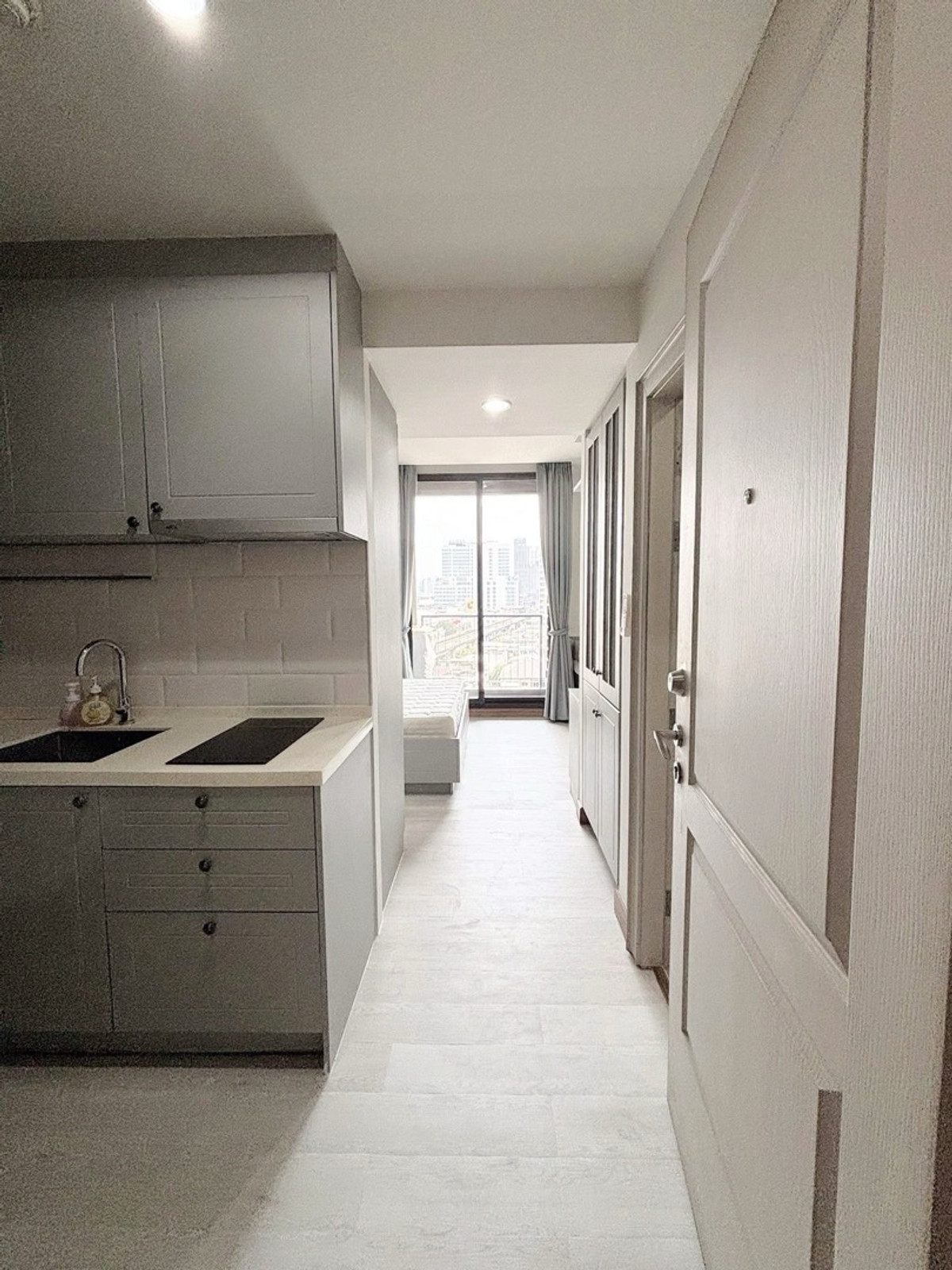 For SaleCondoSapankwai,Jatujak : The Editor ✨  Condo, good location, next to BTS Saphan Khwai 🚆  Studio room 28 sq m., fully furnished, ready to move in 095-6568924 kook