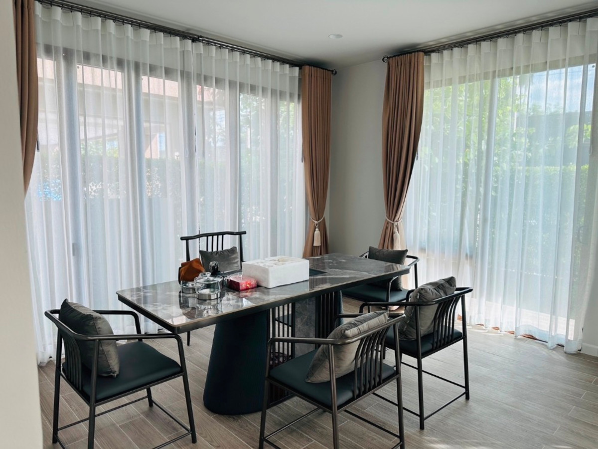 ขายบ้านพัฒนาการ ศรีนครินทร์ : บุราสิริ กรุงเทพกรีฑา / 4 ห้องนอน (ขาย), Burasiri Krungthepkreetha / 4 Bedrooms (FOR SALE) BZD039