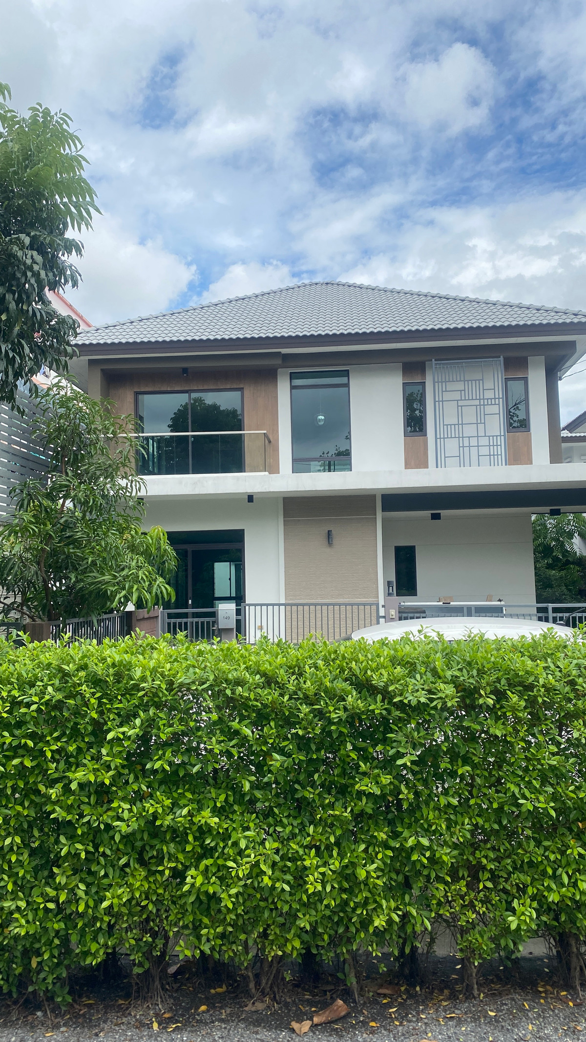 ขายบ้านเสรีไทย-นิด้า : บ้านเดี่ยวหน้าสวน 4นอน/4น้ำ + ห้องแม่บ้าน  ใกล้เมกะ บางนา เพียง9.8ล้านบาท 🔥🔥