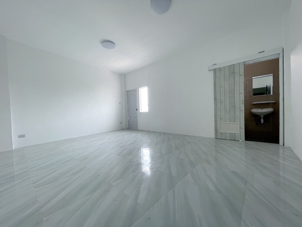 ขายอาคารพาณิชย์มหาสารคาม : ขายด่วน อาคารพาณิชย์ 3 ชั้น 1 คูหา ทำเลทอง กลางเมืองมหาสารคาม (โครงการเพิ่มทรัพย์)