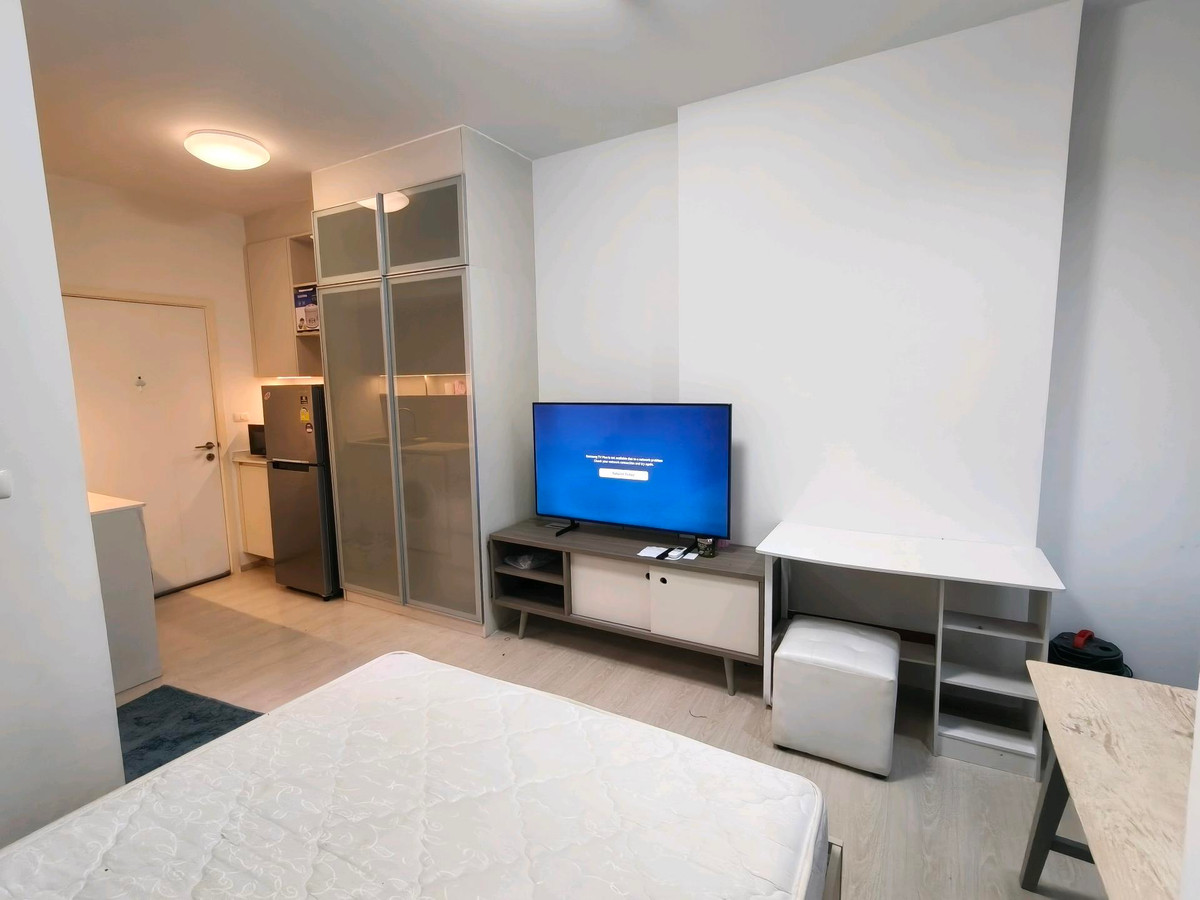 ให้เช่าคอนโดรัชดา ห้วยขวาง : For Rent / ให้เช่า คอนโด Chapter One Eco รัชดา–ห้วยขวาง 

📍 อาคาร H (ตึกสุดท้าย) | ชั้น 2 | วิวโล่ง สวย
💰 เช่าเพียง 11,000 บาท/เดือน
📦 ห้อง Studio ขนาด 23 ตร.ม. พร้อมเข้าอยู่

✅ เฟอร์นิเจอร์และเครื่องใช้ไฟฟ้าครบ (Fully Furnished)