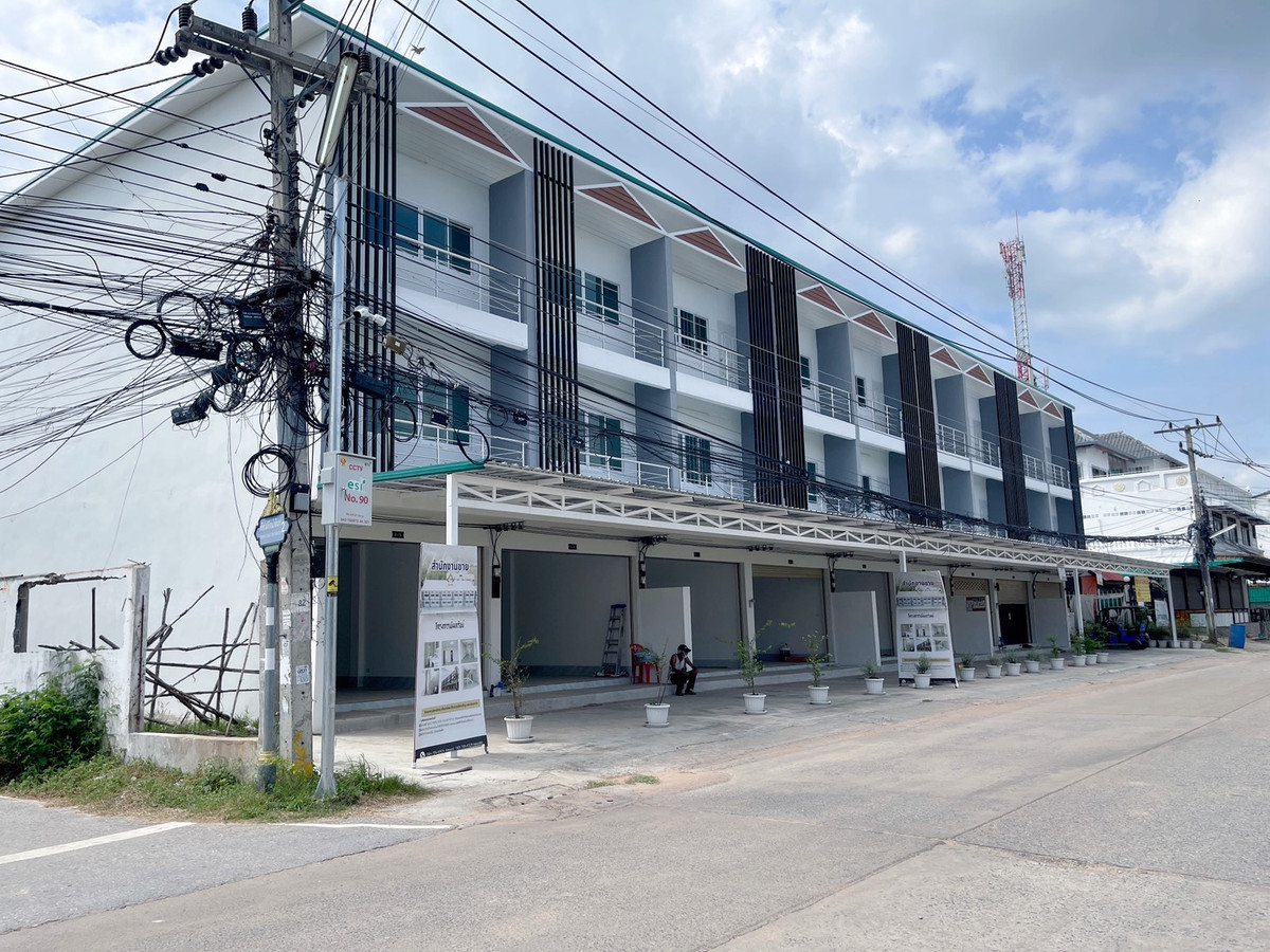 ขายอาคารพาณิชย์มหาสารคาม : ขายด่วน อาคารพาณิชย์ 3 ชั้น 1 คูหา ทำเลทอง กลางเมืองมหาสารคาม (โครงการเพิ่มทรัพย์)