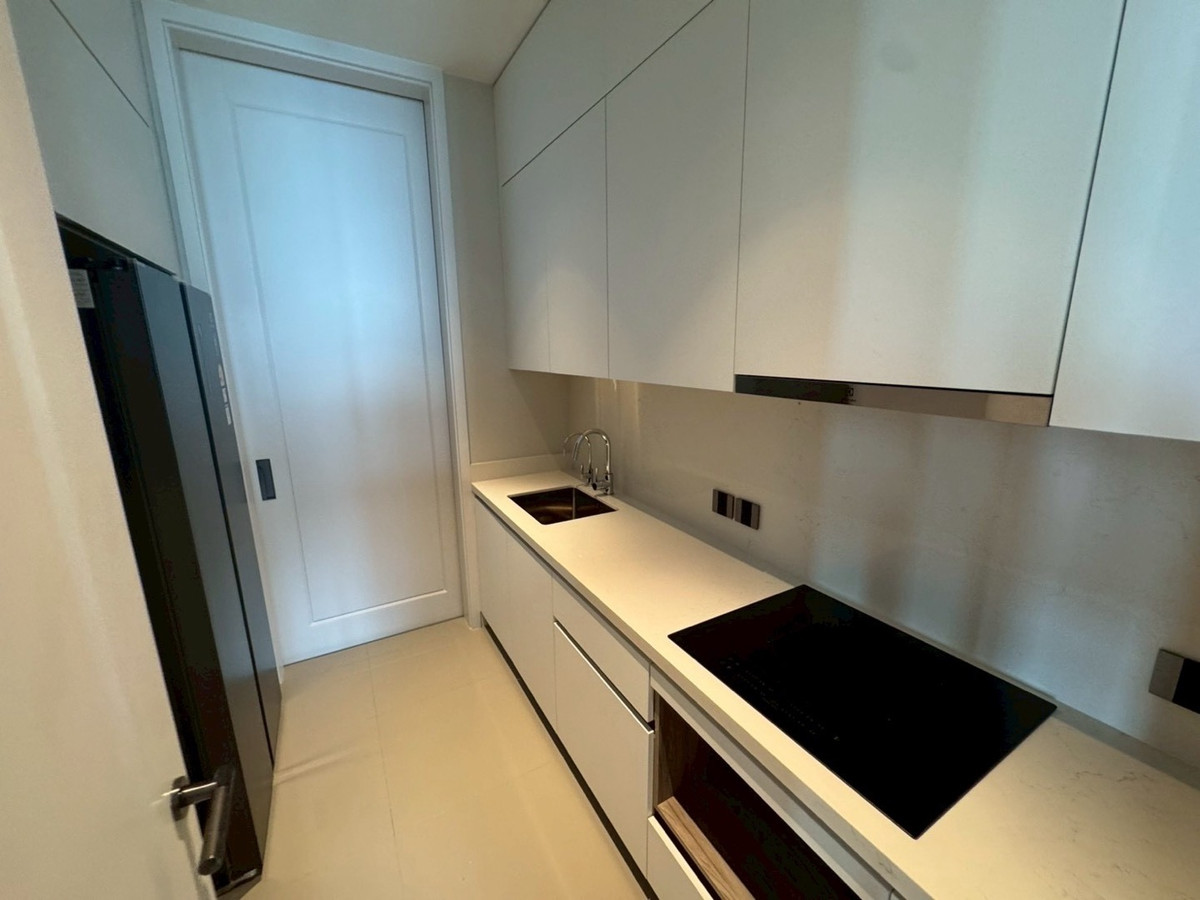 For SaleCondoWitthayu, Chidlom, Langsuan, Ploenchit : ONE 89 Wireless For Sale Iconic 3Bed3Bath 226sqm 169.5 MB 🔥