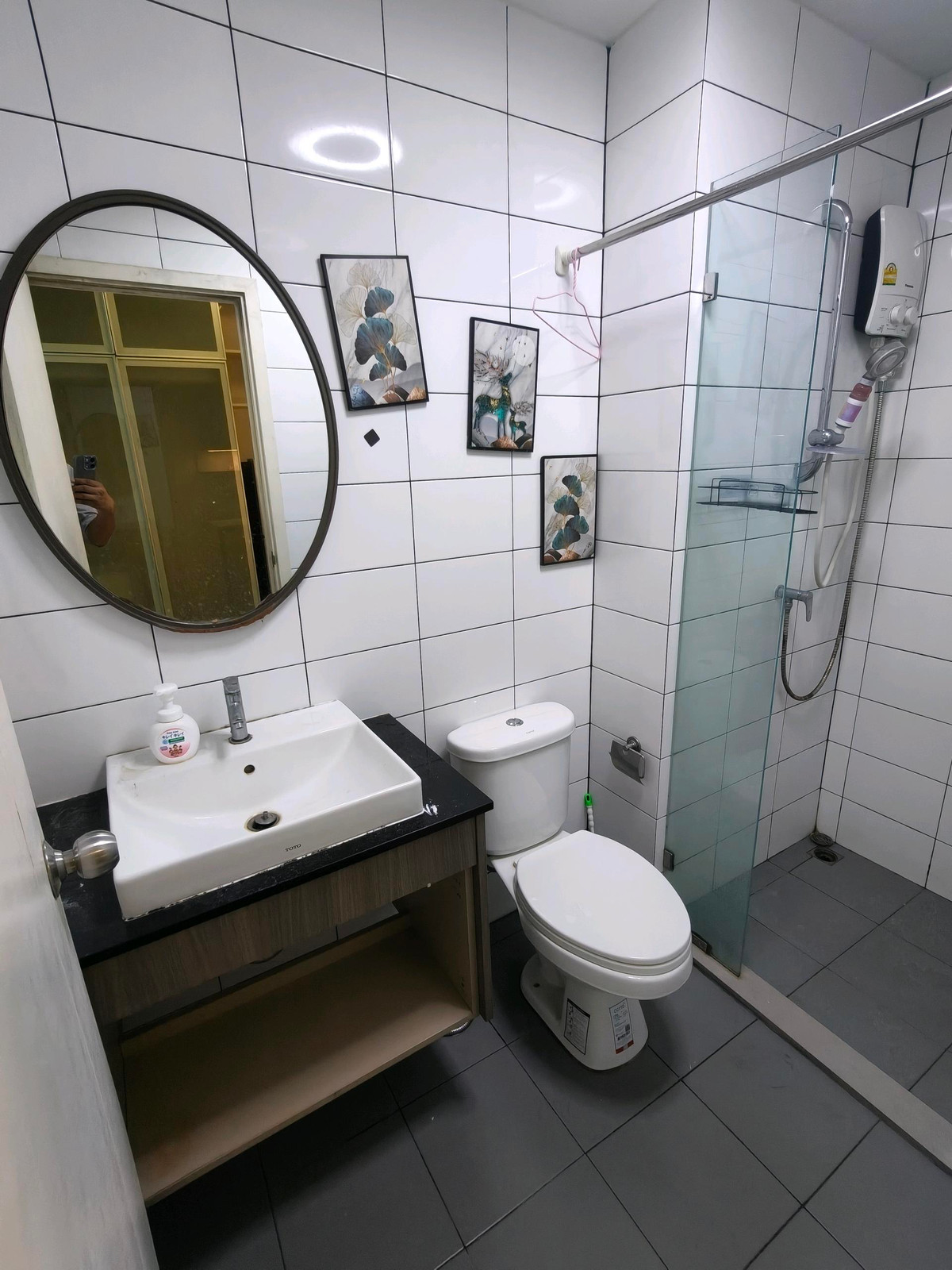 ให้เช่าคอนโดรัชดา ห้วยขวาง : For Rent / ให้เช่า คอนโด Chapter One Eco รัชดา–ห้วยขวาง 

📍 อาคาร H (ตึกสุดท้าย) | ชั้น 2 | วิวโล่ง สวย
💰 เช่าเพียง 11,000 บาท/เดือน
📦 ห้อง Studio ขนาด 23 ตร.ม. พร้อมเข้าอยู่

✅ เฟอร์นิเจอร์และเครื่องใช้ไฟฟ้าครบ (Fully Furnished)