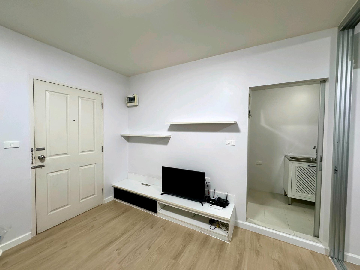 For SaleCondoNawamin, Ramindra : sell ! The room is ready to move in, near the Pink Skytrain, Mayalap Station.