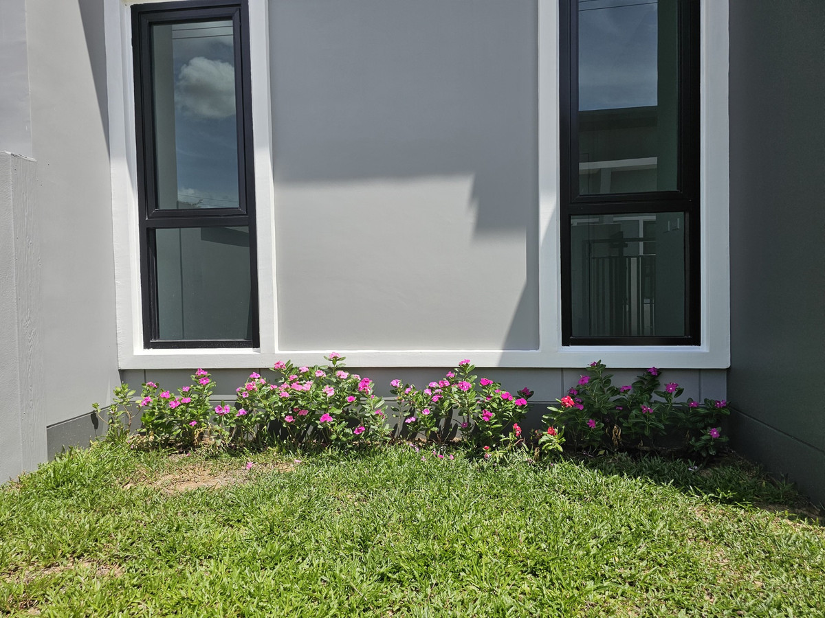 For SaleKhon Kaen : Twin house, 2 bedrooms, 2 bathrooms, 2 parking spaces, Ban Wa Subdistrict, only 15 minutes from Khon Kaen city.