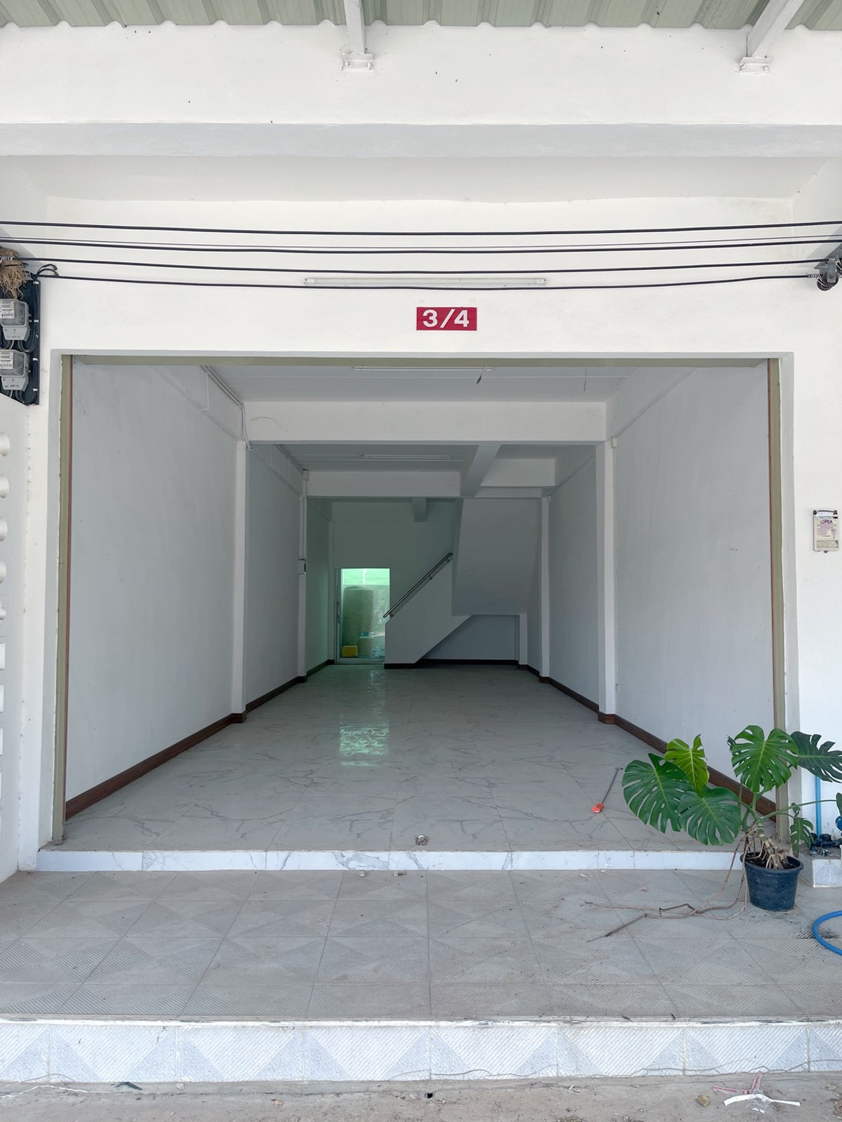 ขายอาคารพาณิชย์มหาสารคาม : ขายด่วน อาคารพาณิชย์ 3 ชั้น 1 คูหา ทำเลทอง กลางเมืองมหาสารคาม ที่ตั้ง ถนนศรีสวัสดิ์ดำเนินโกสินทร์ 